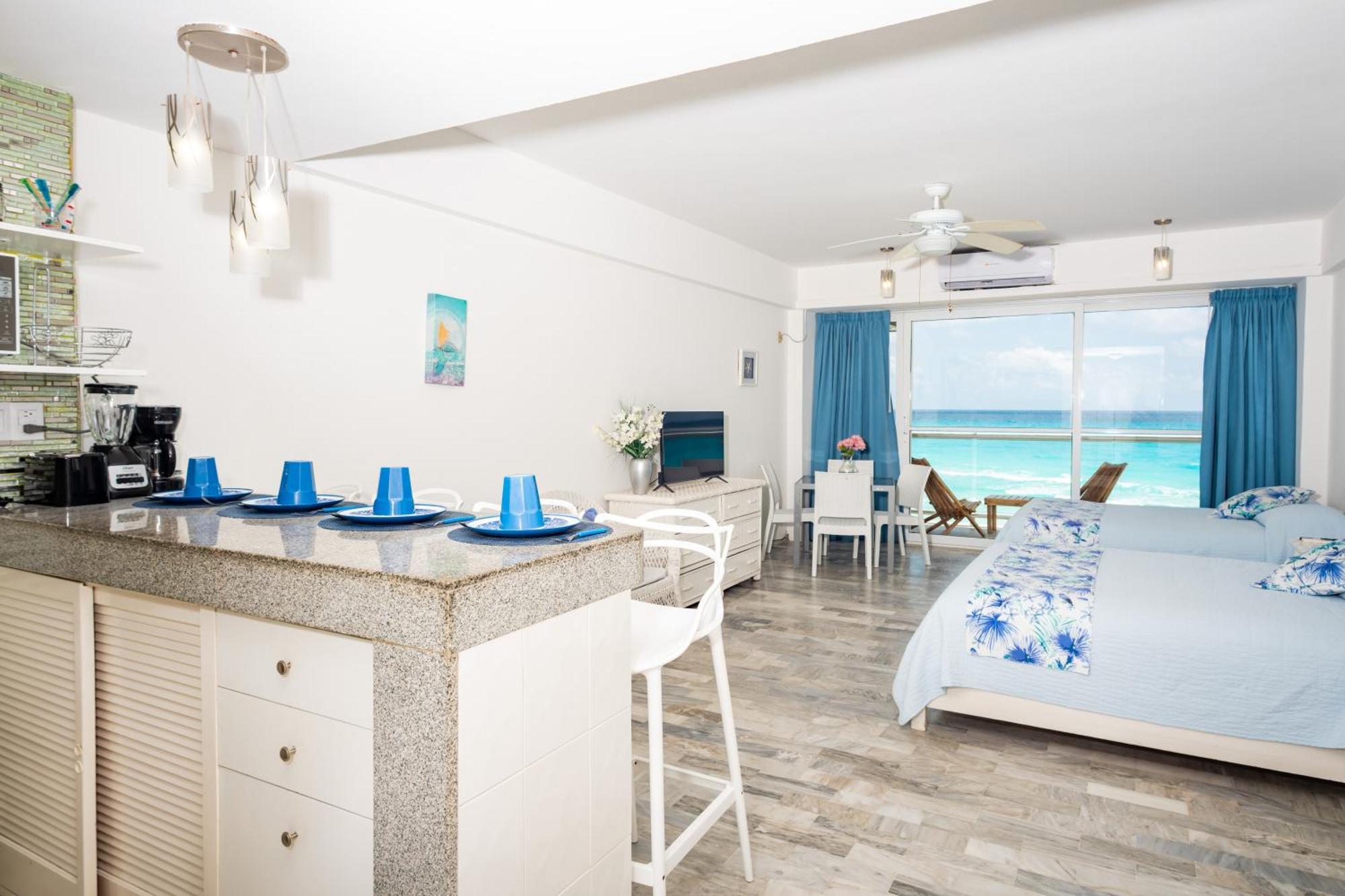 Beachfront At Salvia Cancun