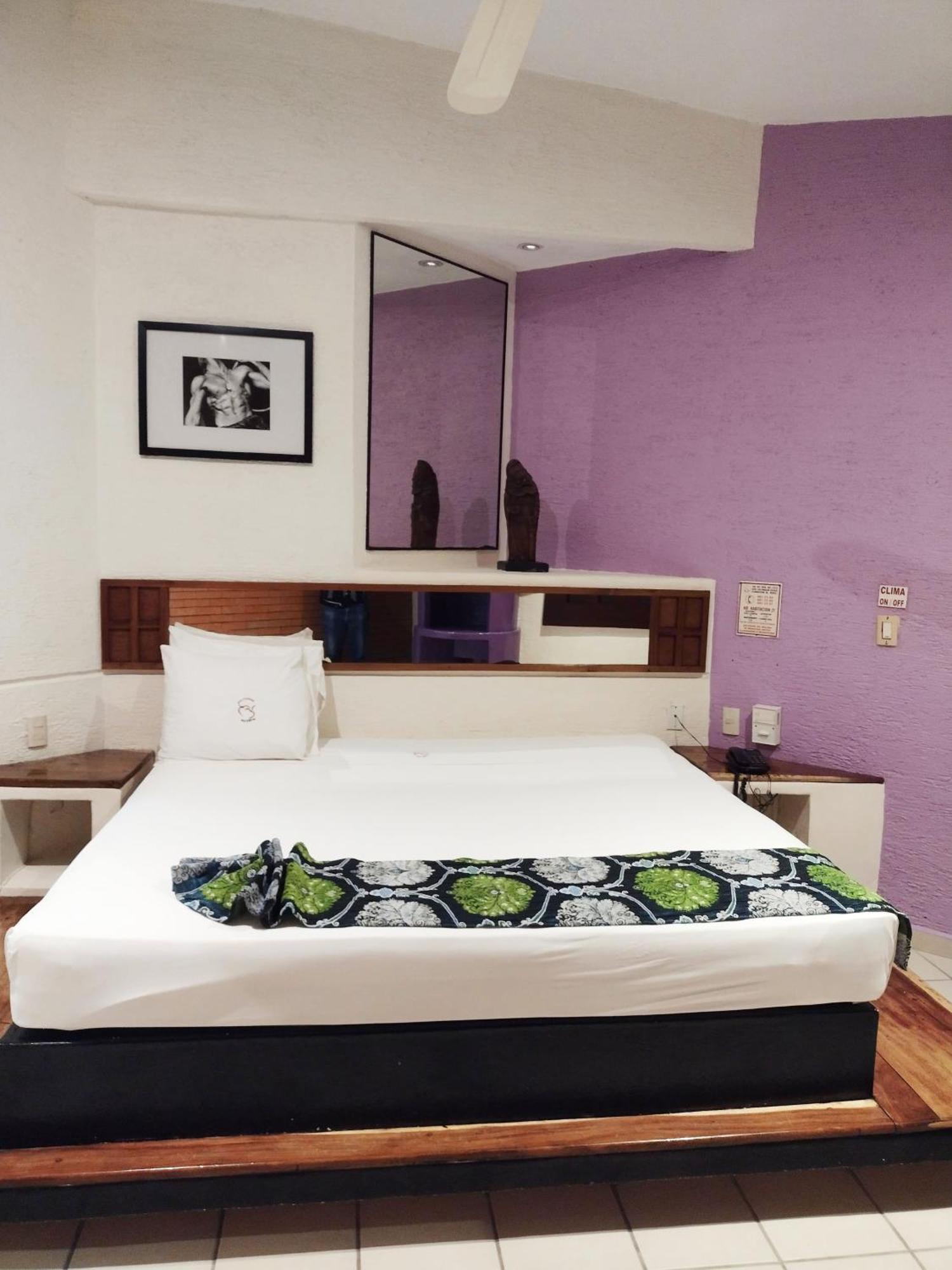 Motel Las Cerezas *