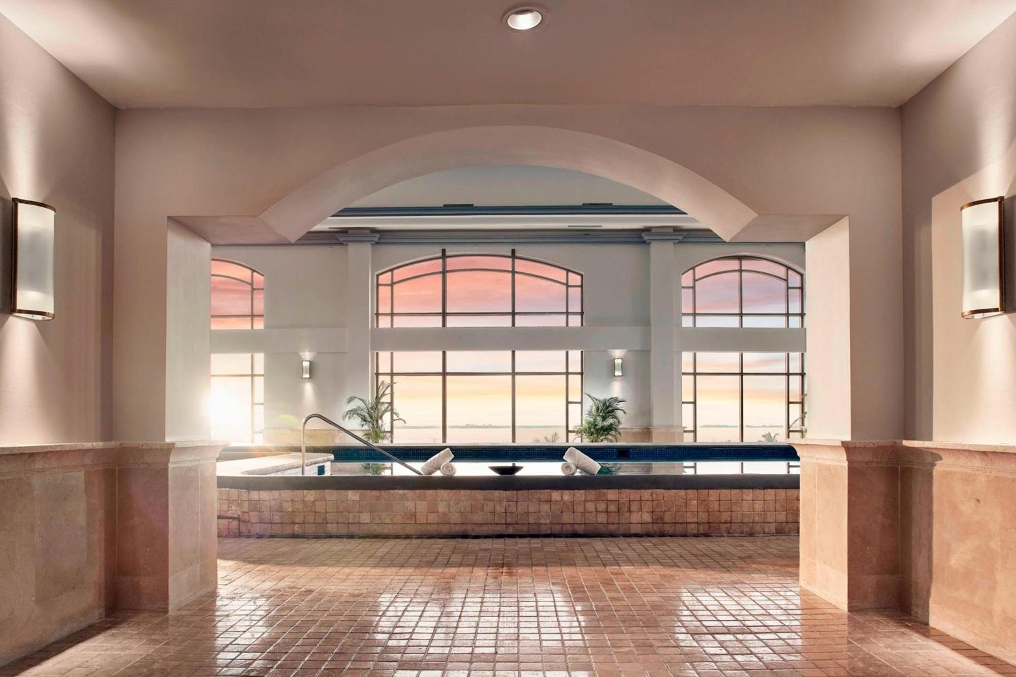 Jw Marriott & 5*