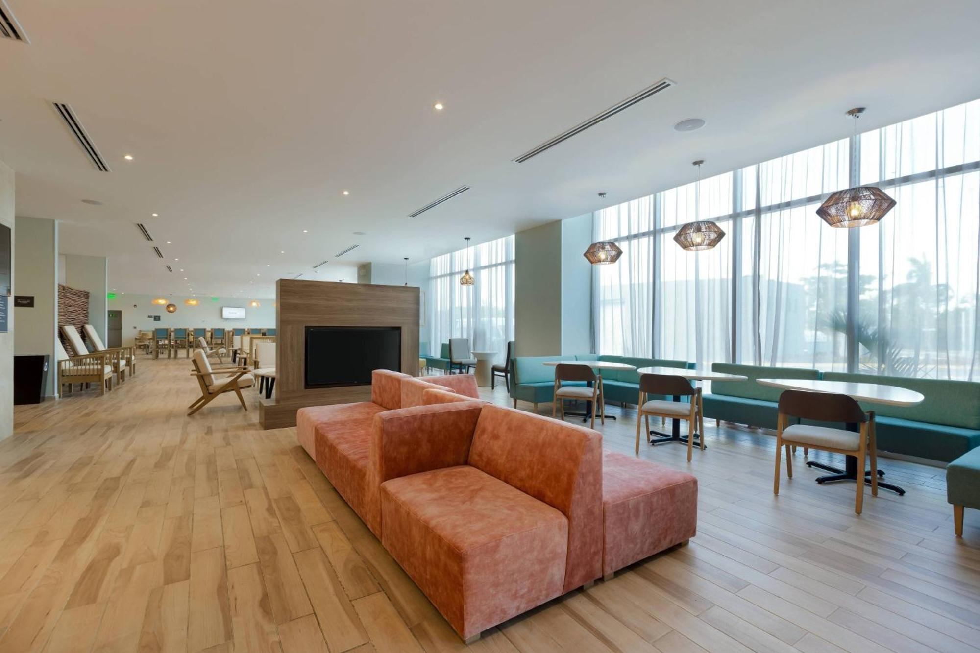 By Marriott Zone Hotel 3*