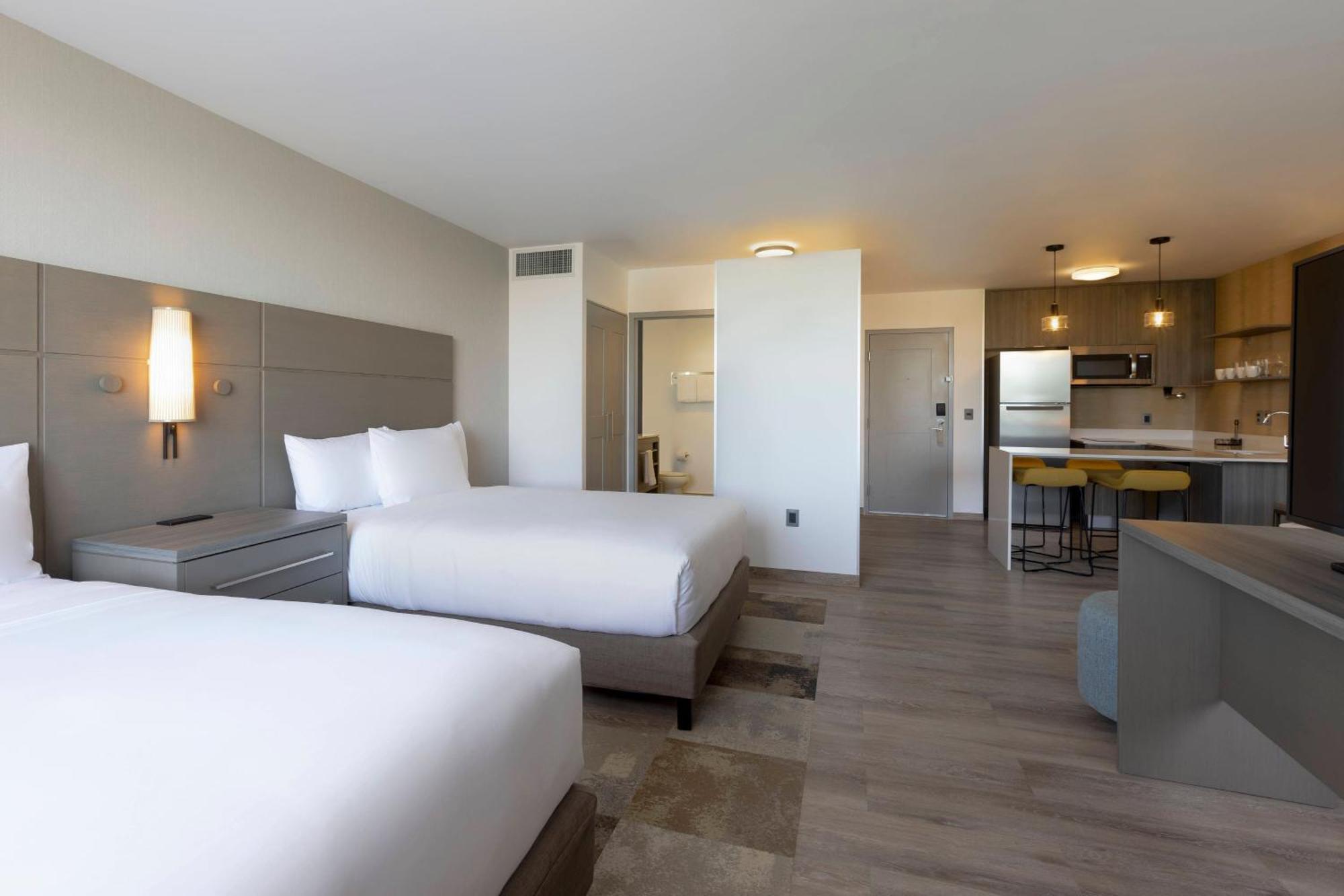 By Marriott Zone 3* Cancún