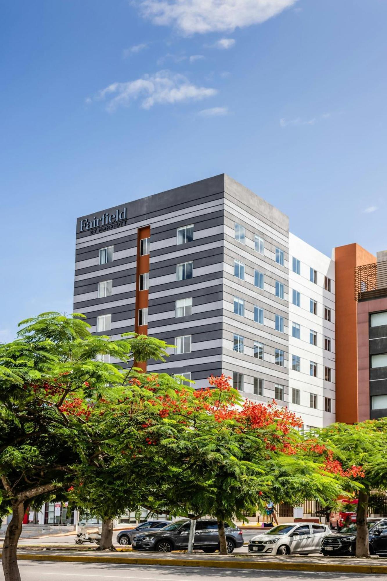 Hotel Fairfield By Marriott & Downtown