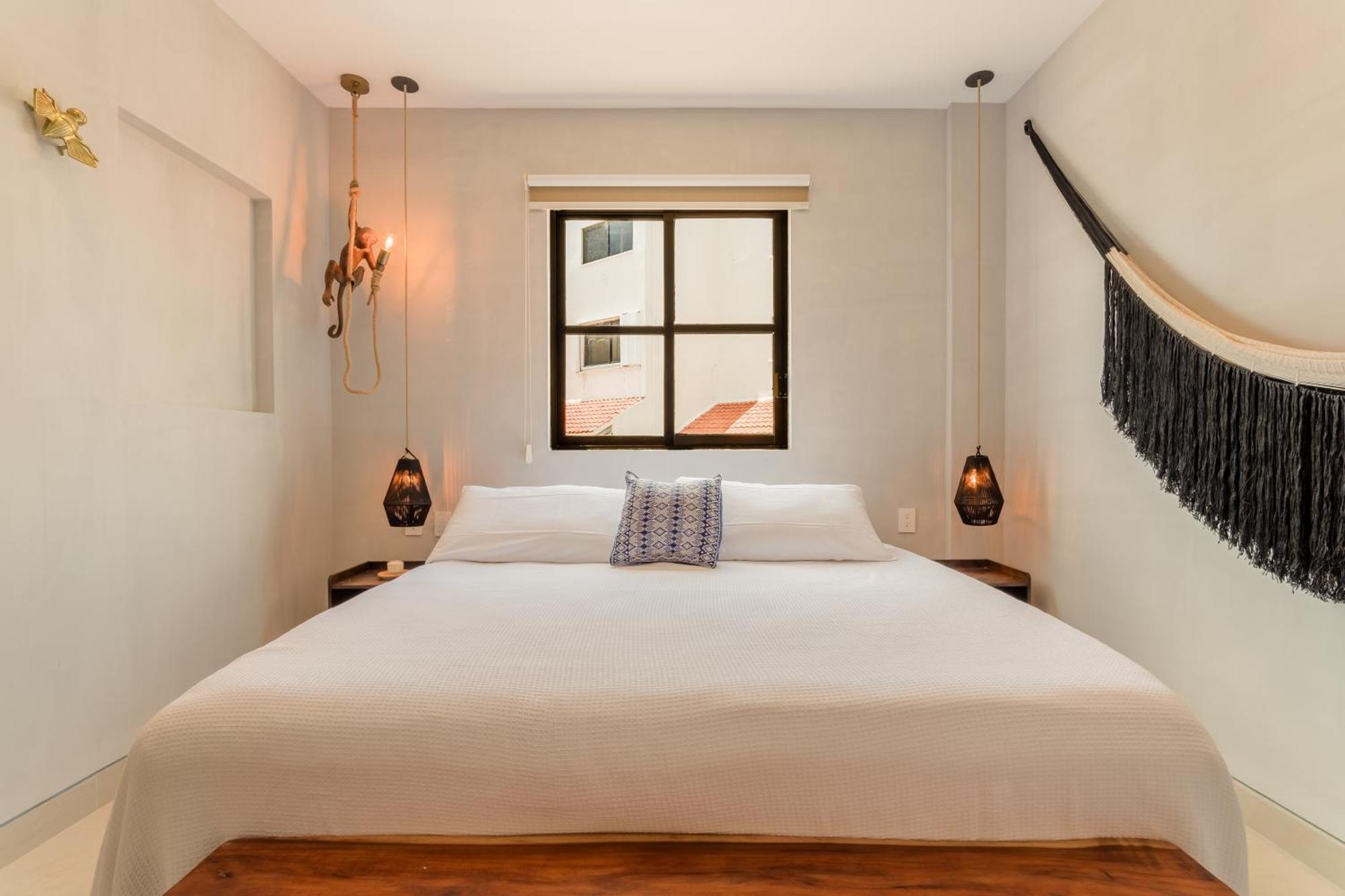 Aparthotel *casa Aluxes- Guesthouse*