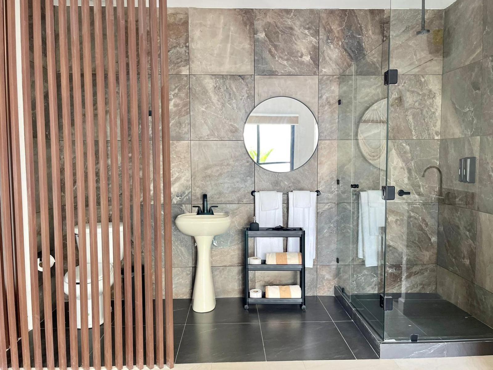 *casa Aluxes- Guesthouse*