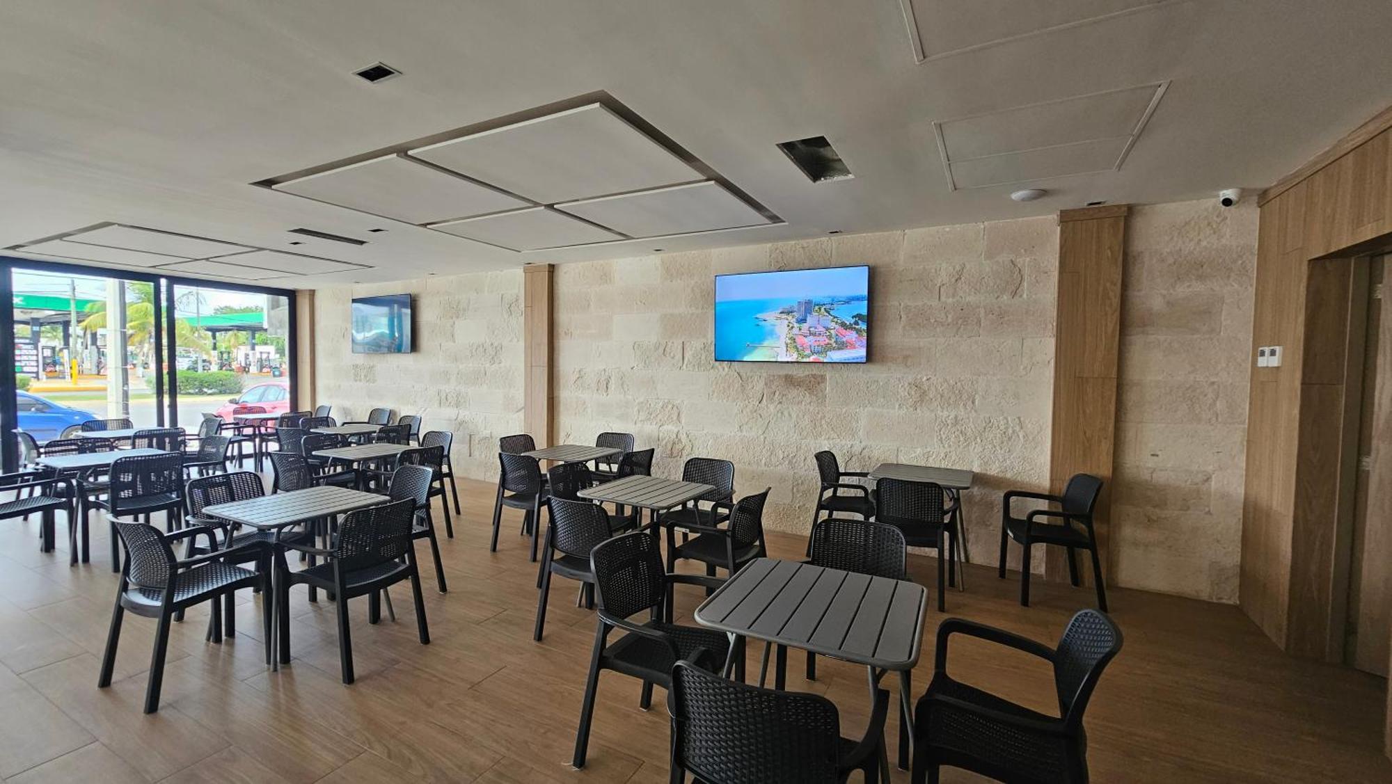 Hotel Xoza Distinctive