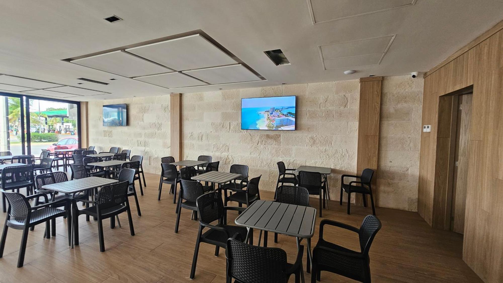 Hotel Xoza Distinctive 4*