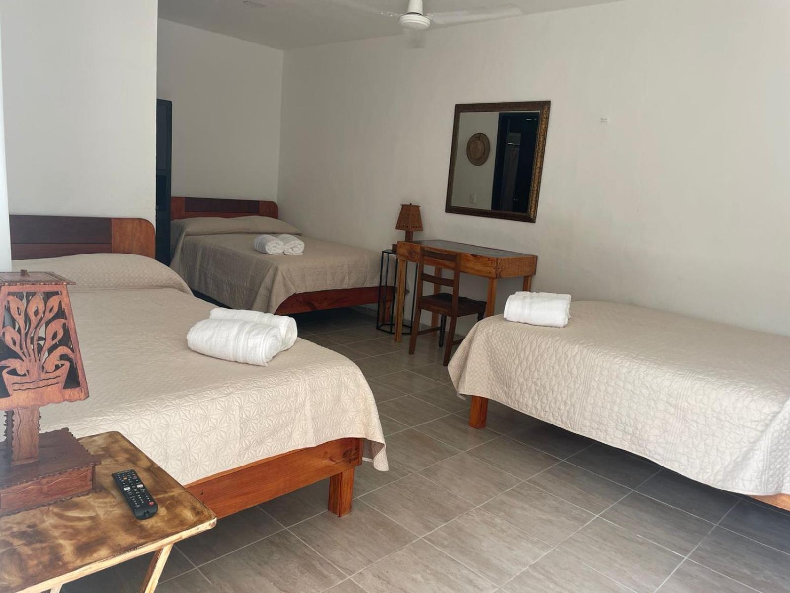 Amplia Casa Colonial En * Cancún