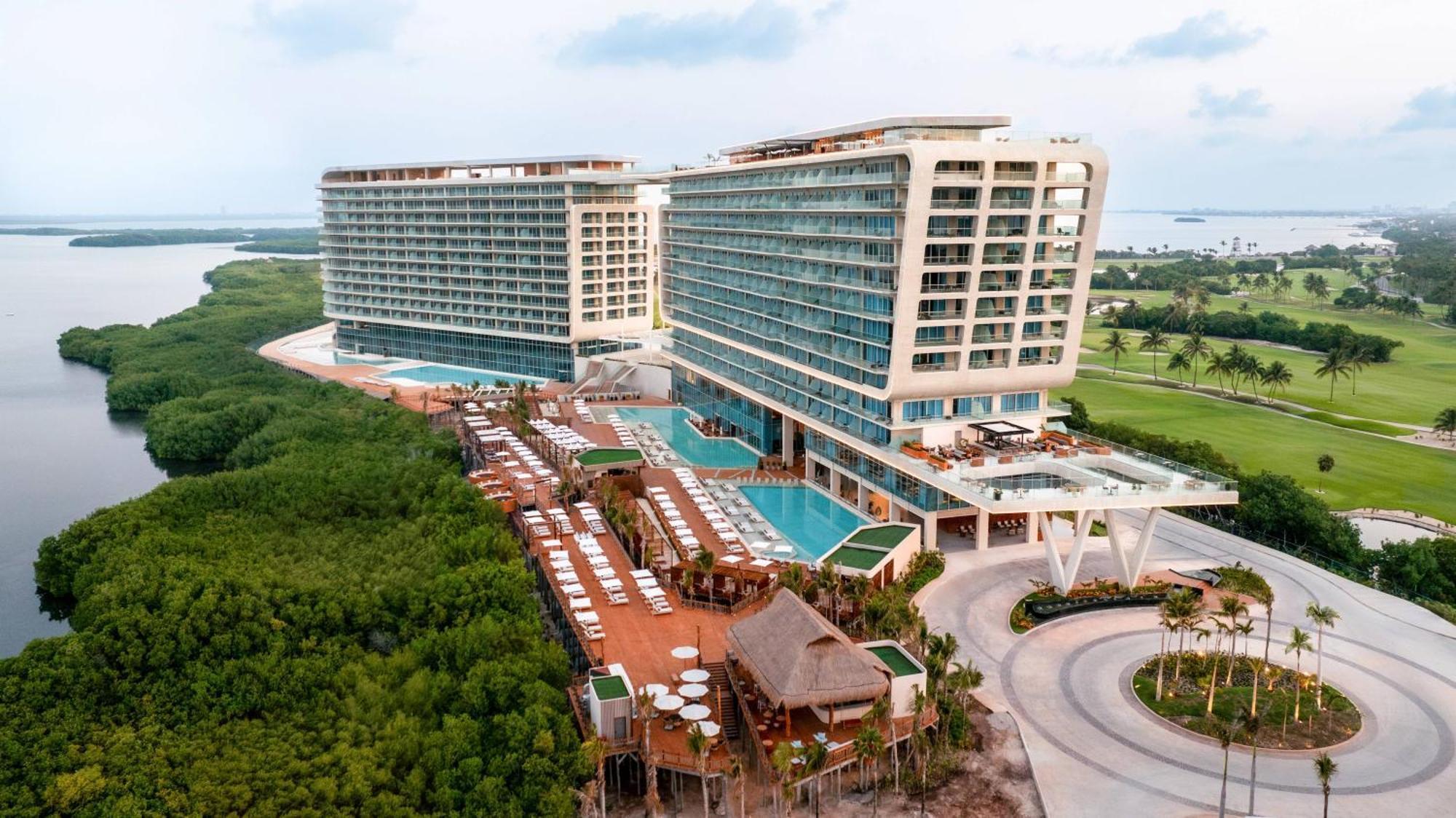 Hyatt Vivid Grand Island (adults Only) 5* Cancún