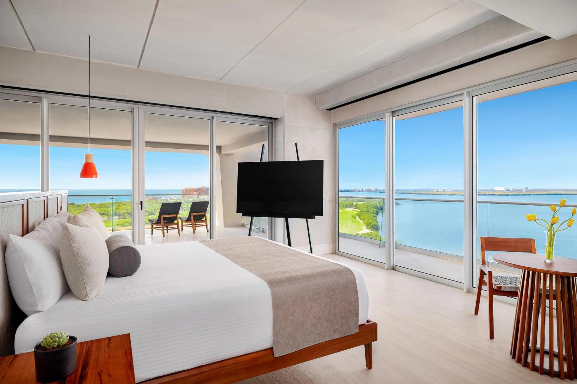 Hyatt Vivid Grand Island (adults Only) Resort