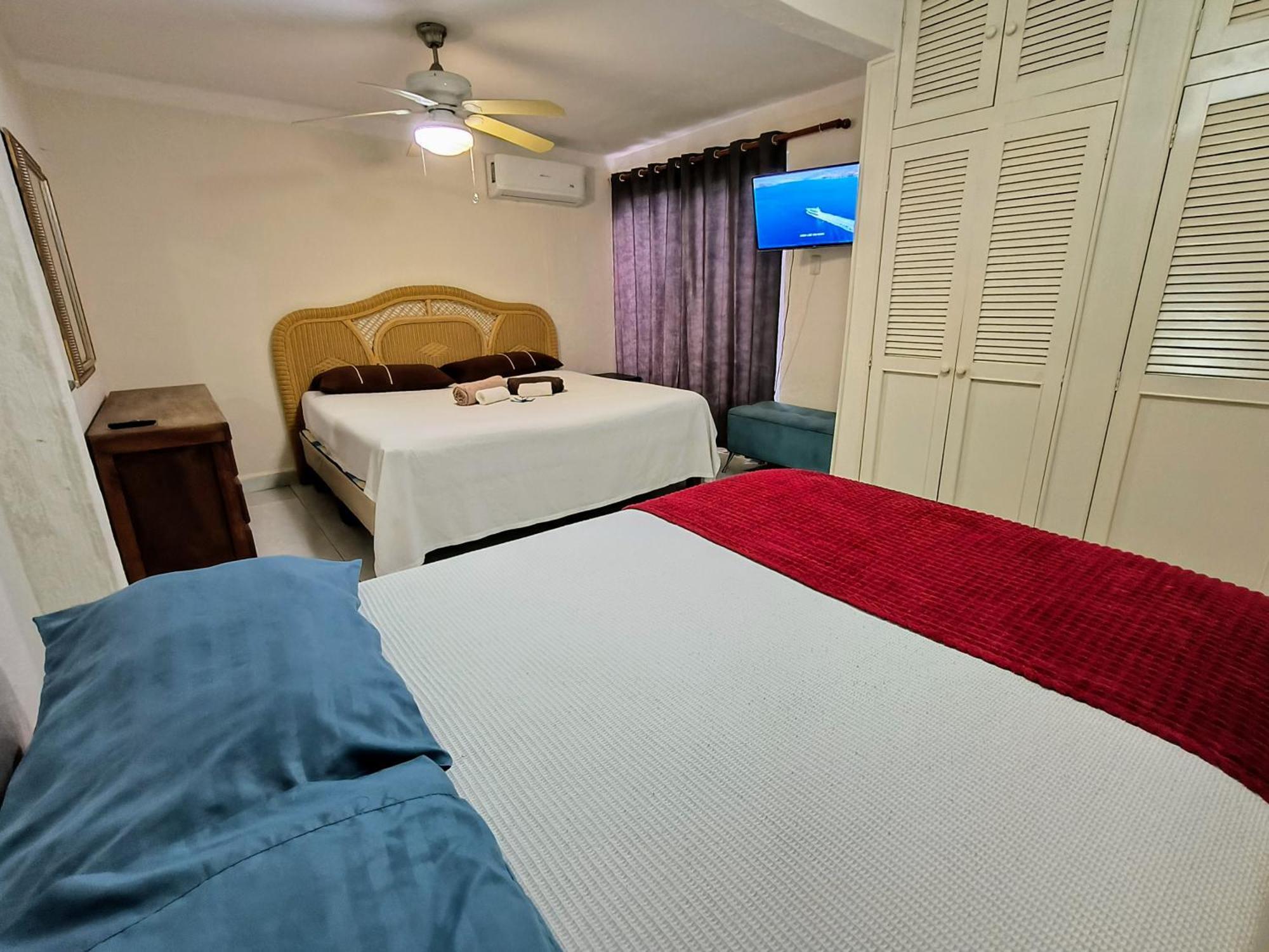 Con Alberca Habitación en casa particular Cancún