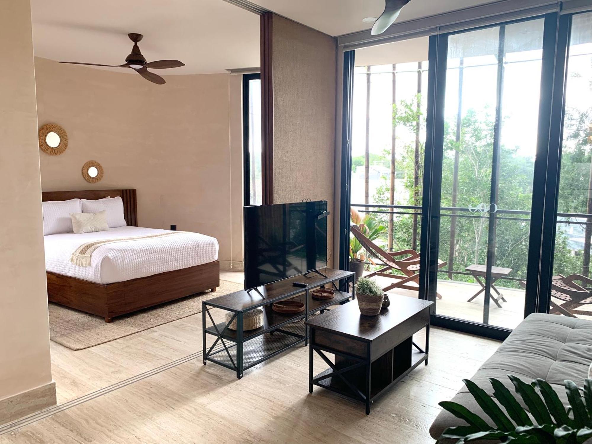 Living In The Noom By Andiani Cancún