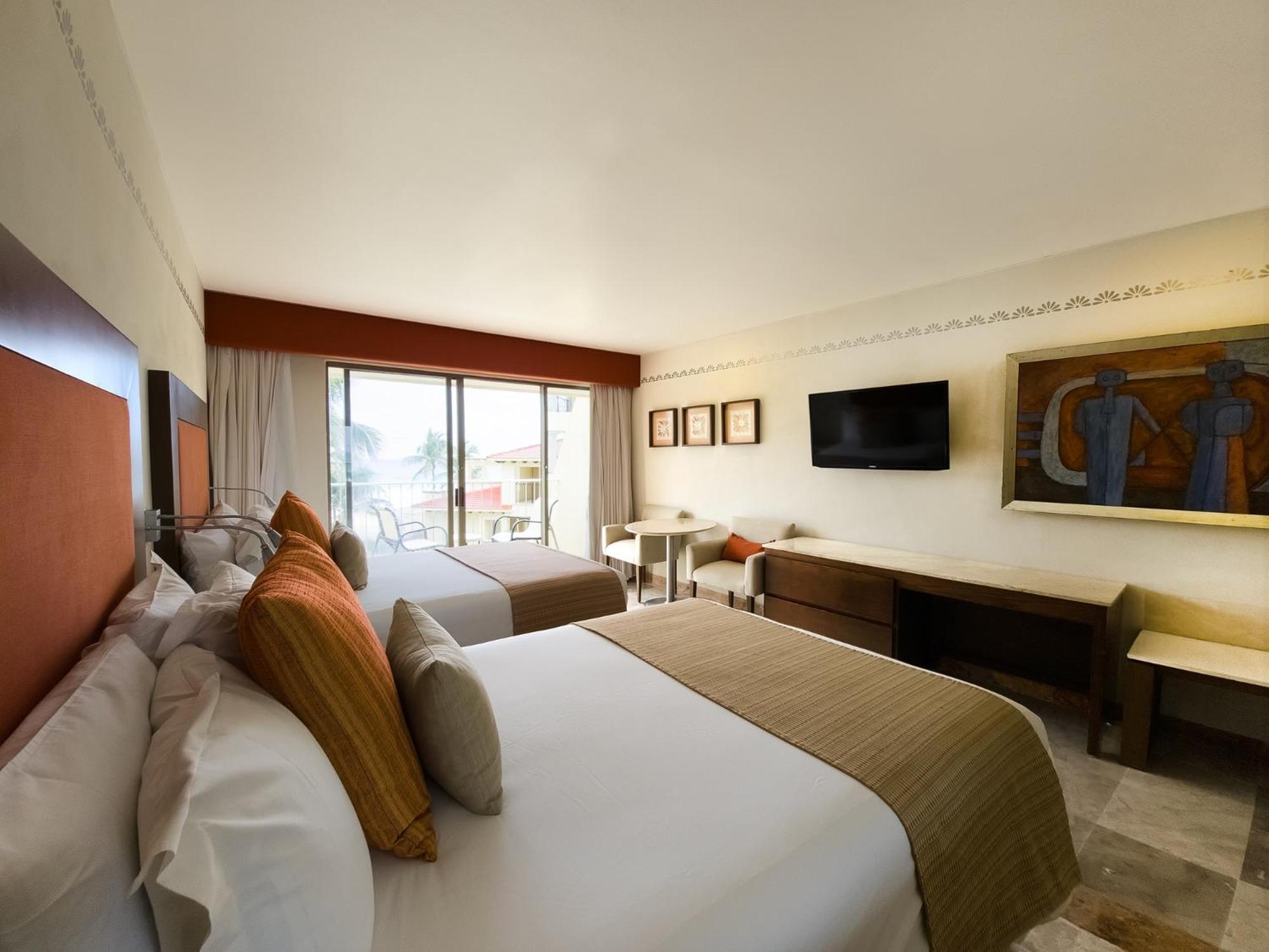 Resort Grand Park Royal 5*