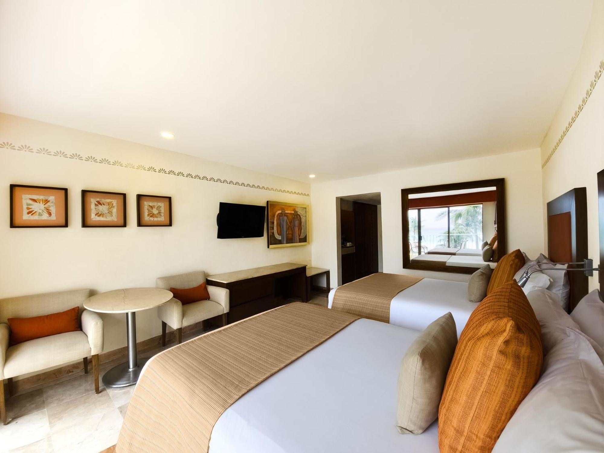 Grand Park Royal Resort
