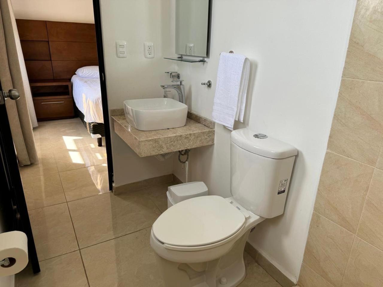 Casa Con Alberca Y Seguridad Garantizada Cancún