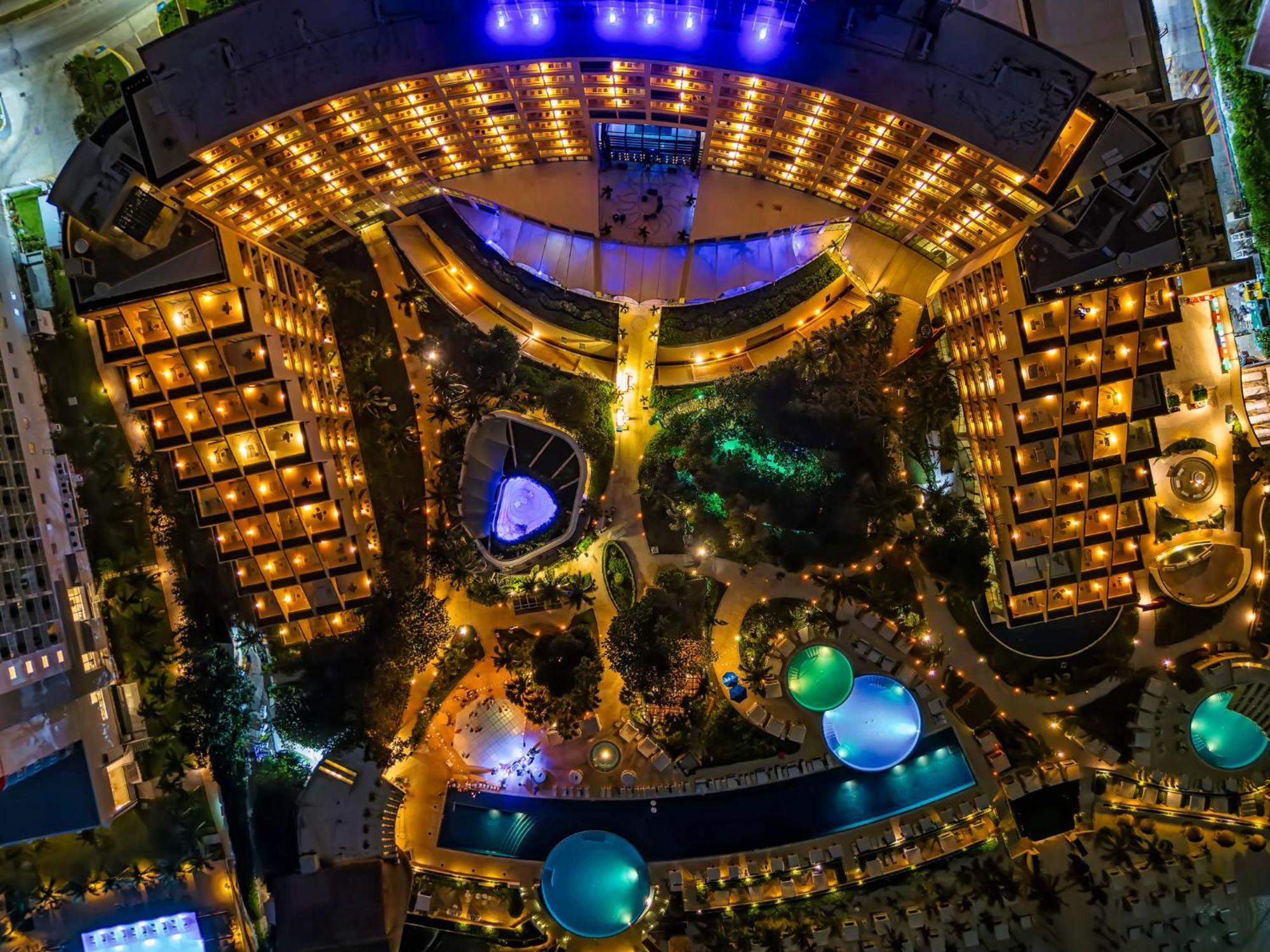 Resort Live Aqua - Adults Only - 5*