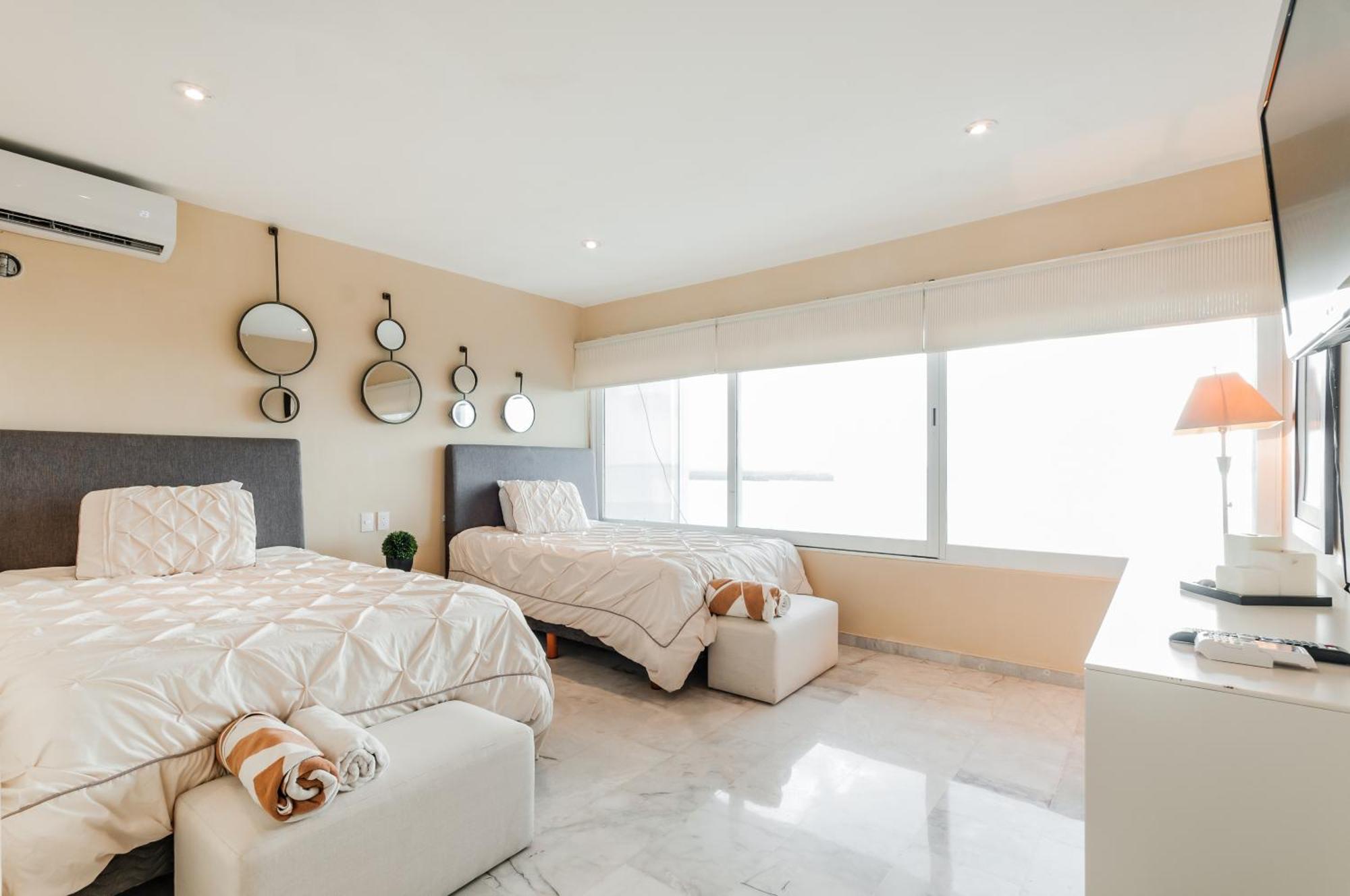 Brisas Beachfront Penthouses Aparthotel
