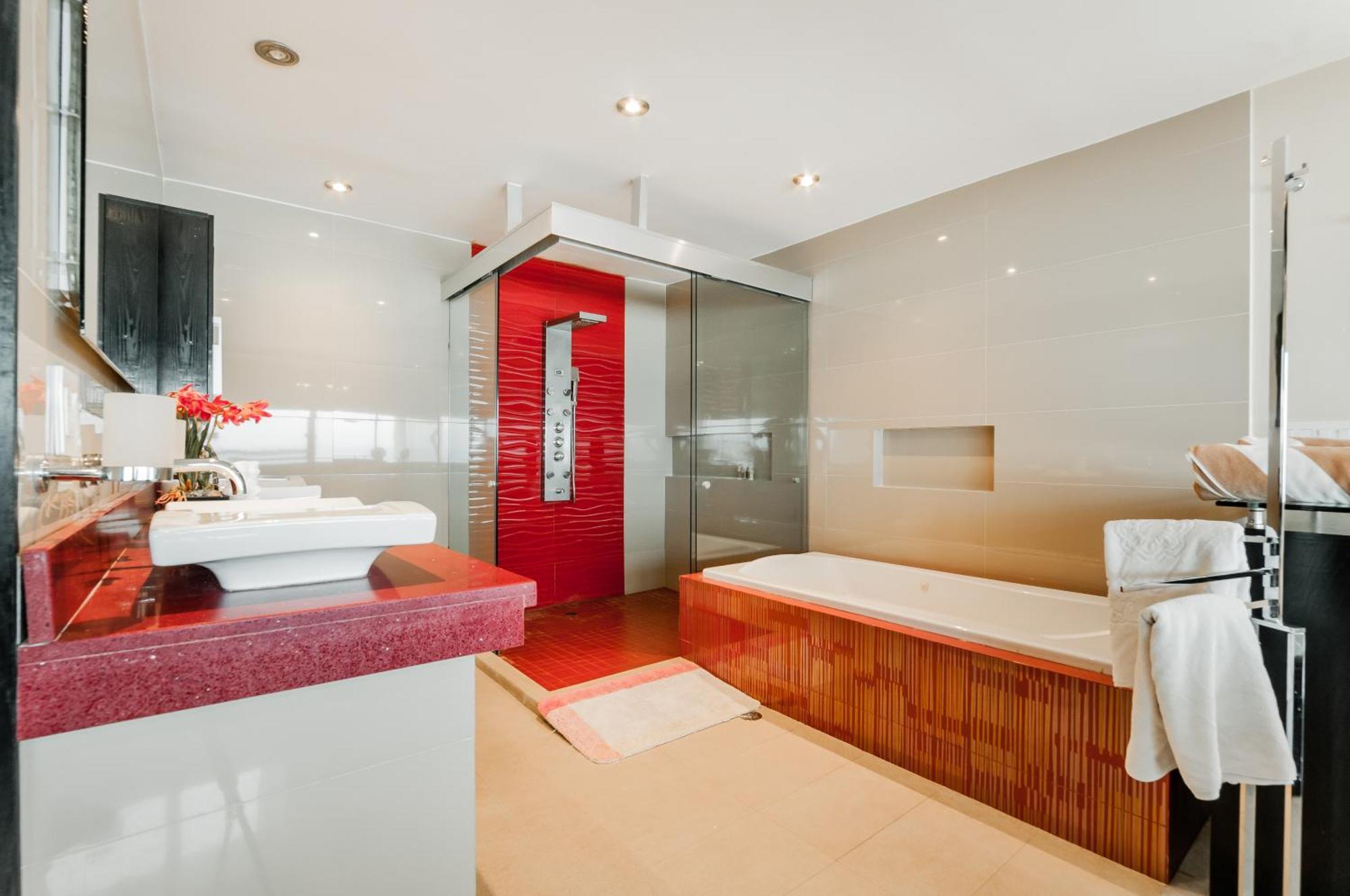 Aparthotel Brisas Beachfront Penthouses 4*