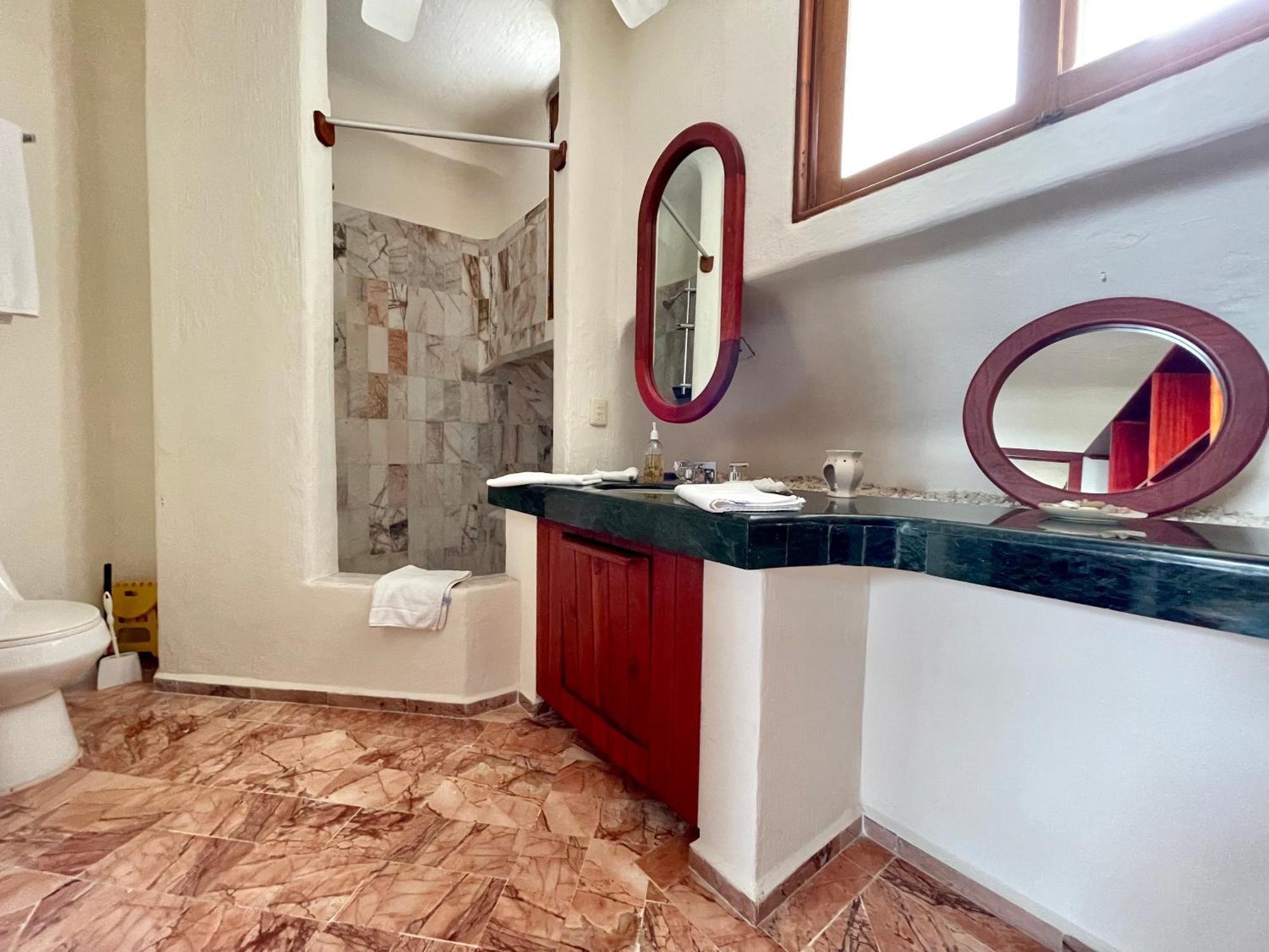 6br Spacious Waterfront With Private Pool By Solmar * Cancún