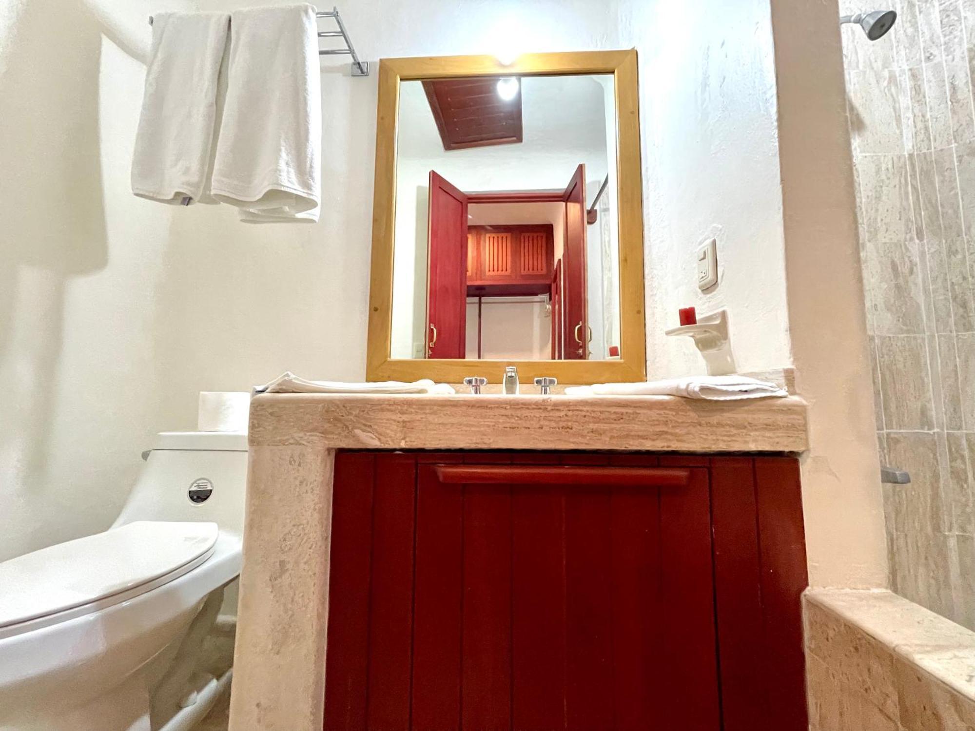 Villa 6br Spacious Waterfront With Private Pool By Solmar Cancún