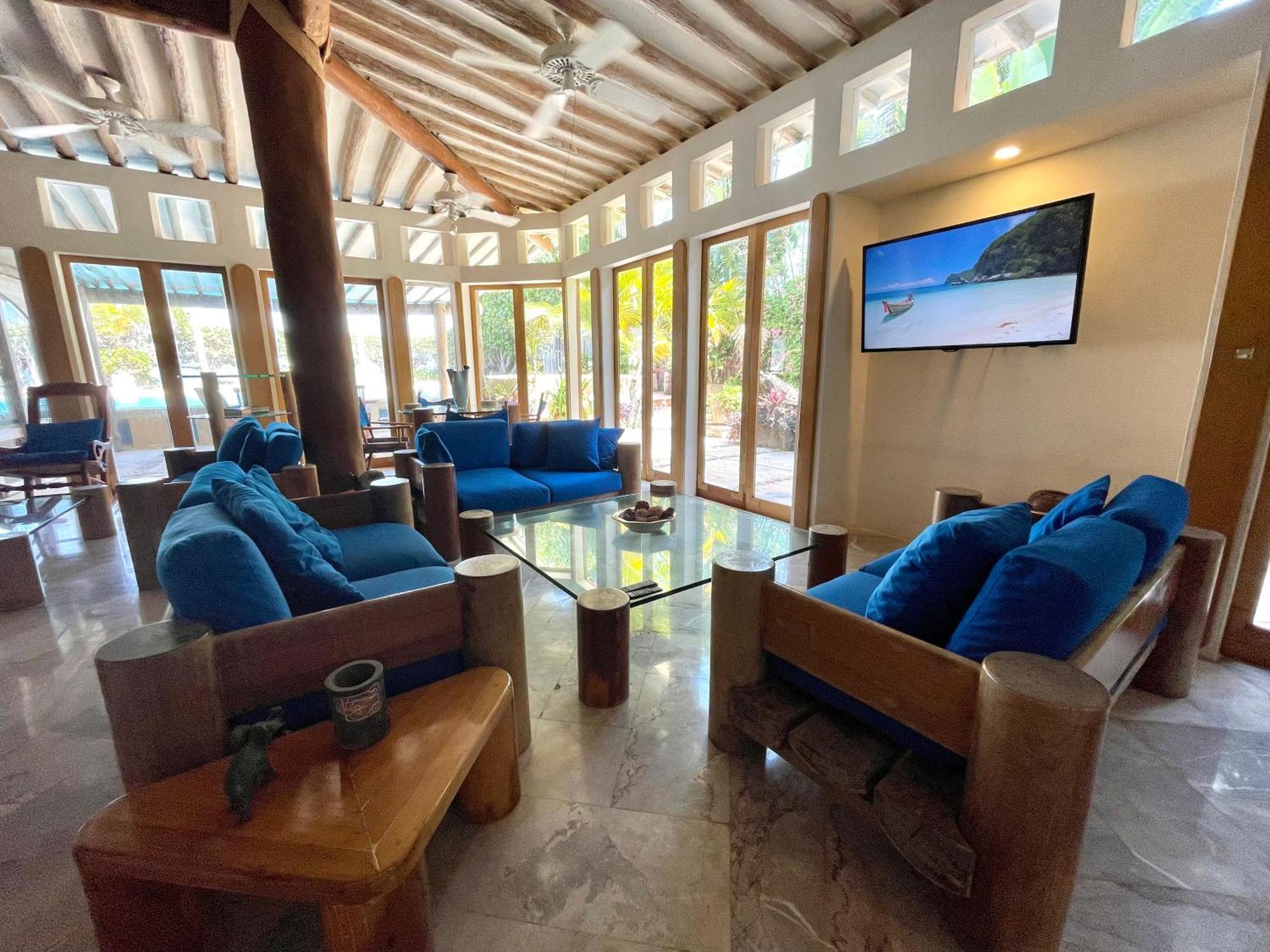 6br Spacious Waterfront With Private Pool By Solmar * Cancún
