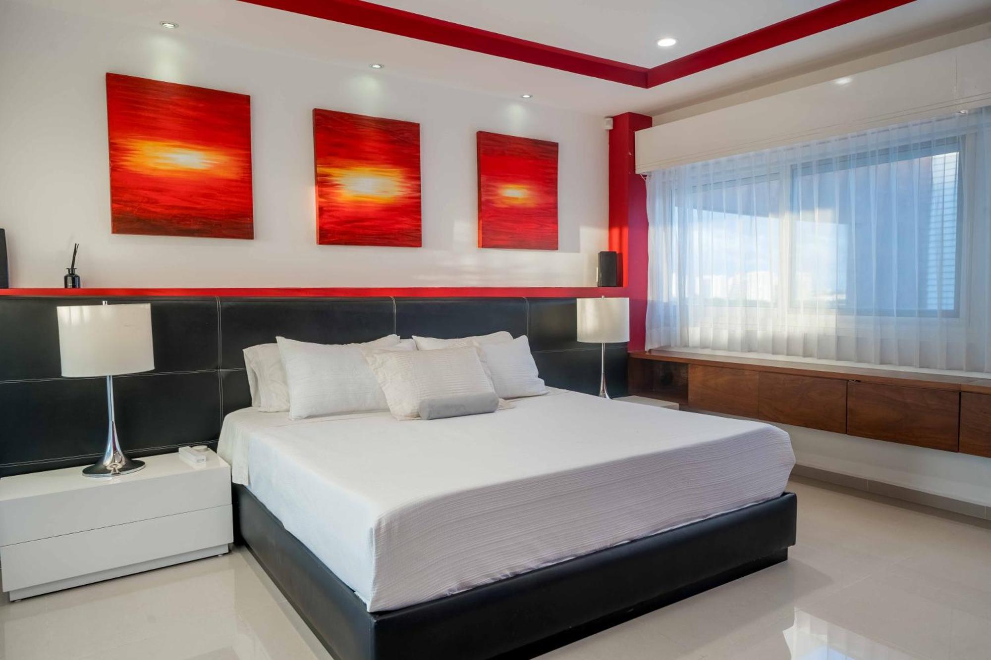 Apartamento Luxury 4 Bedroom Penthouse With Private Jacuzzi Steps From Hotel Zone