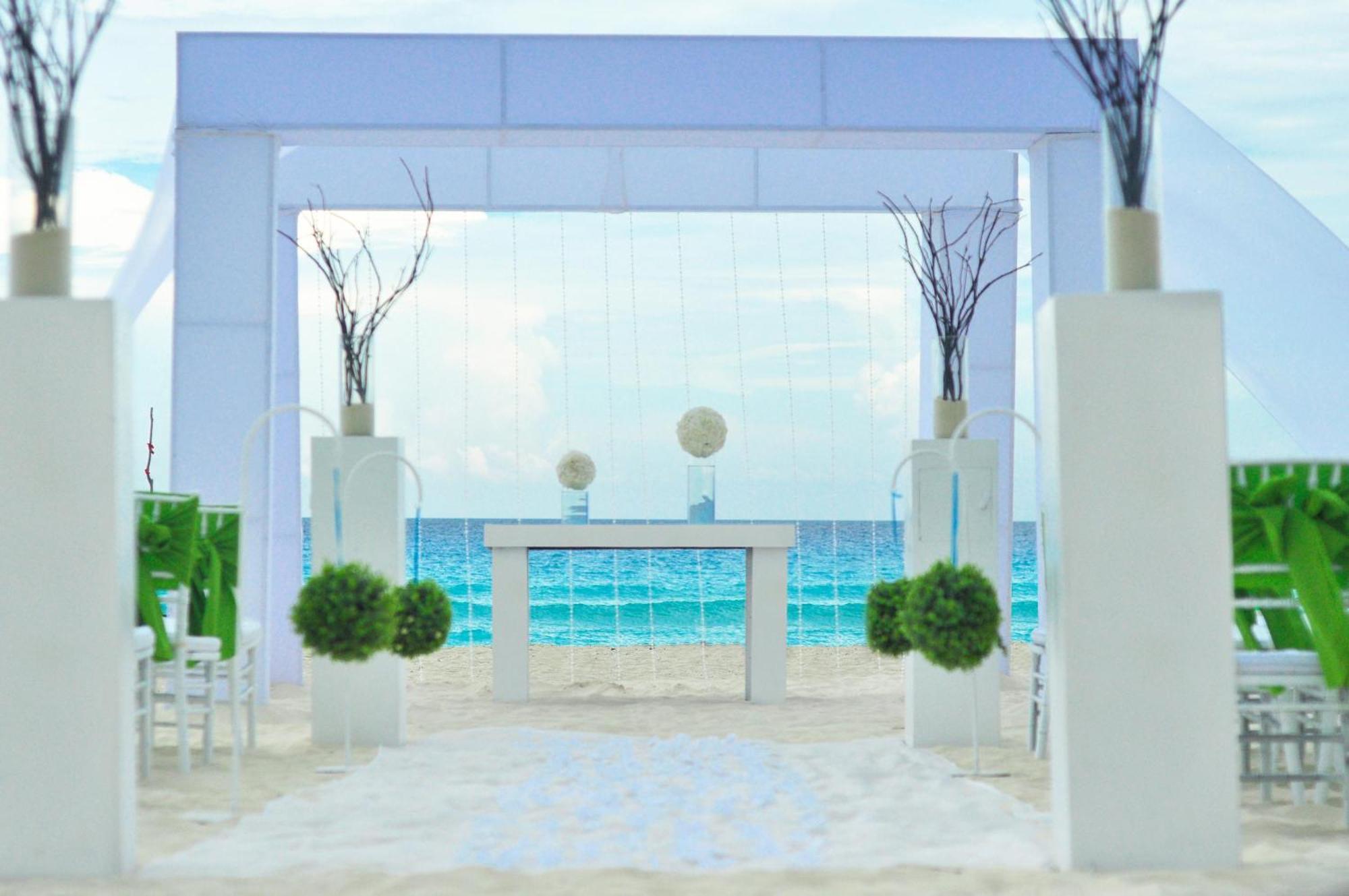 Grand Oasis Palm Resort Cancún