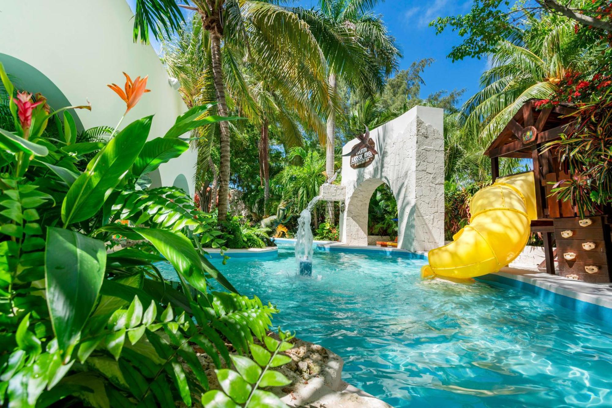 Oasis Palm Resort