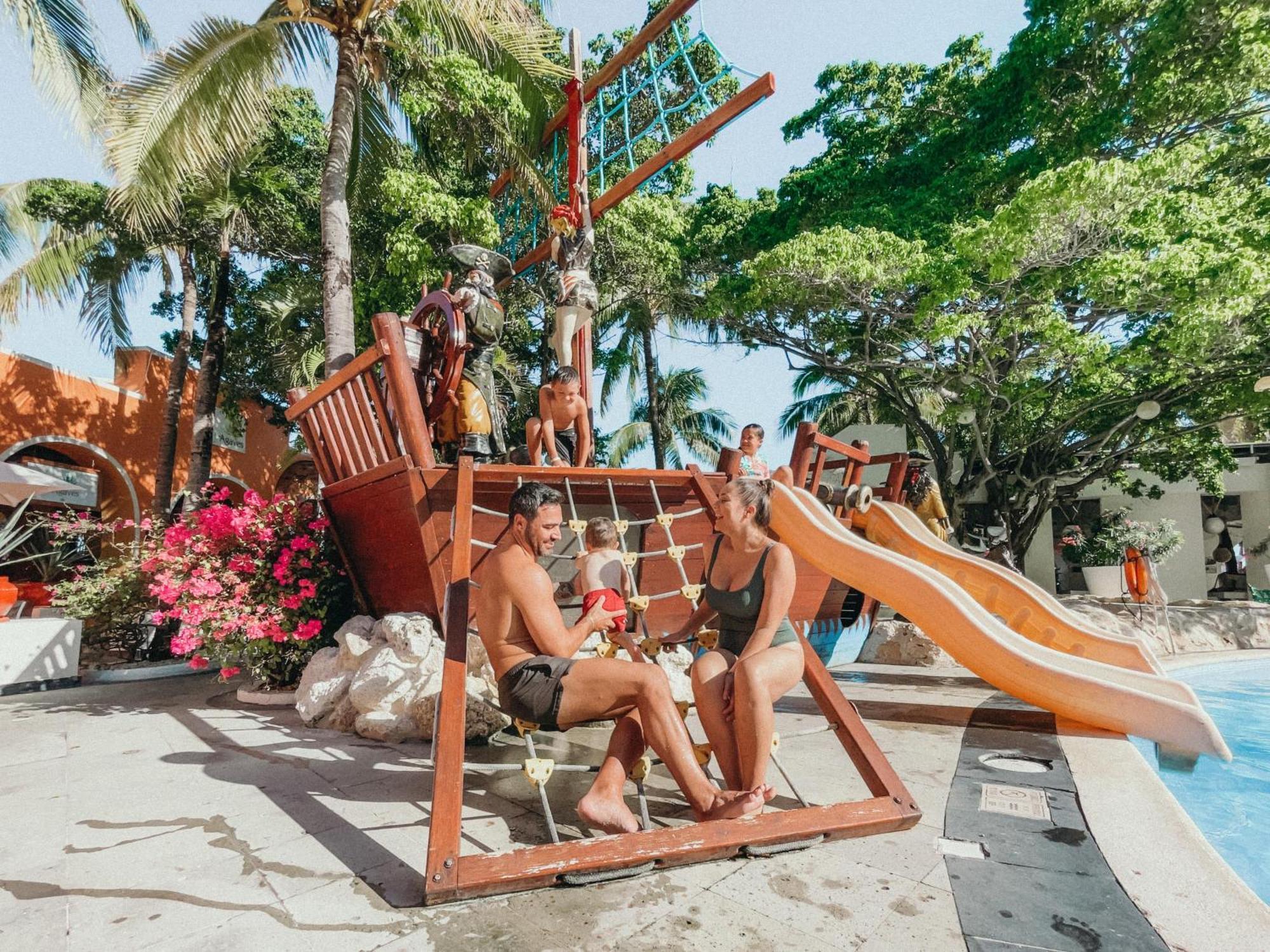 Oasis Palm 4*