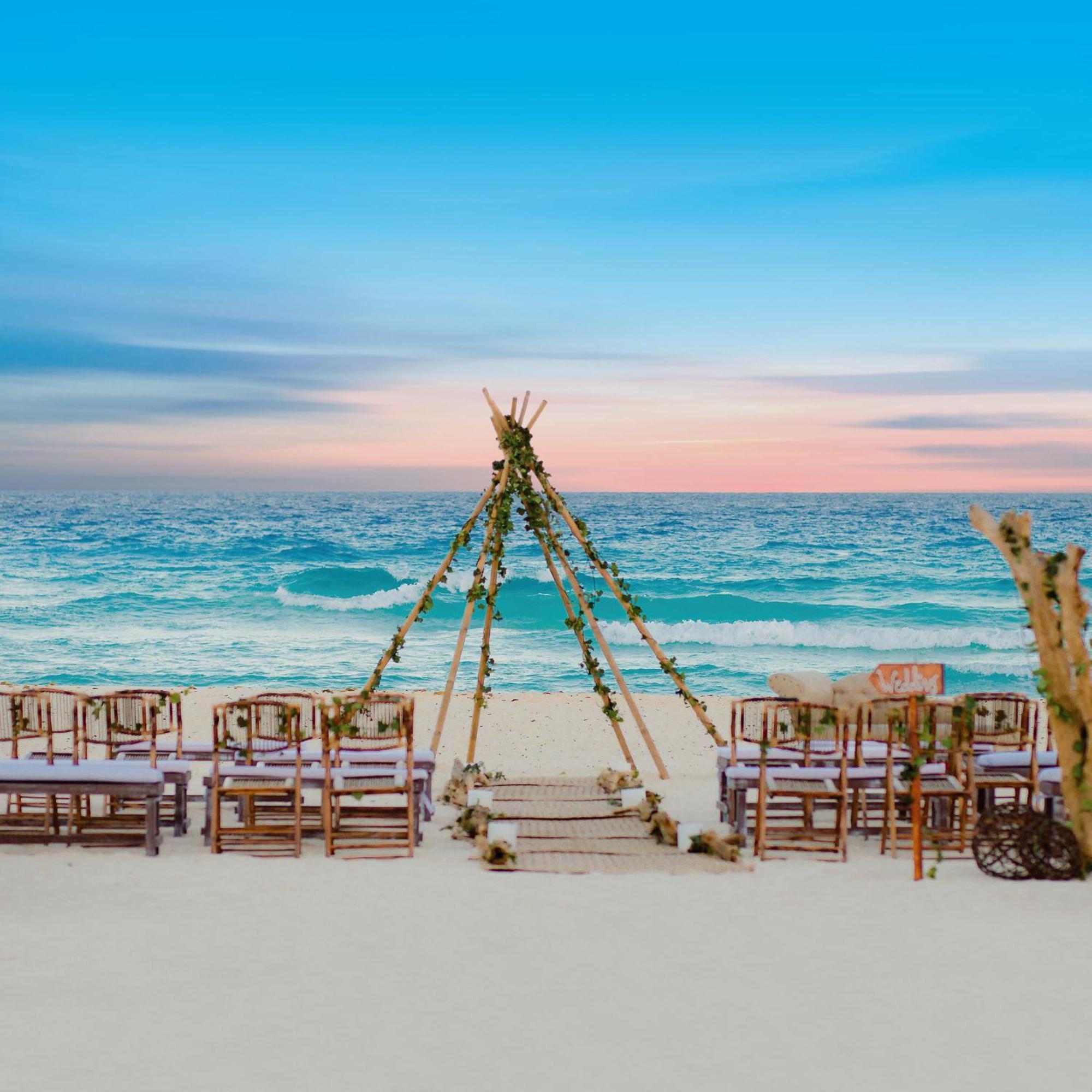 The Pyramid By Oasis Resort 5*