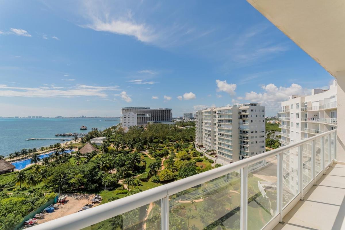 Apartamento Seaslde Beachfront 4 Bdr By Casa Paraiso