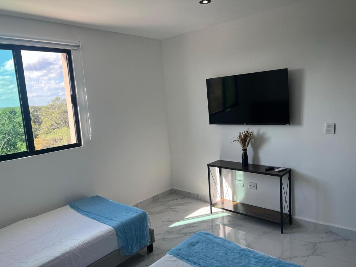 Papu - Chic Condo, View, Pool, Soccer Court Cancún