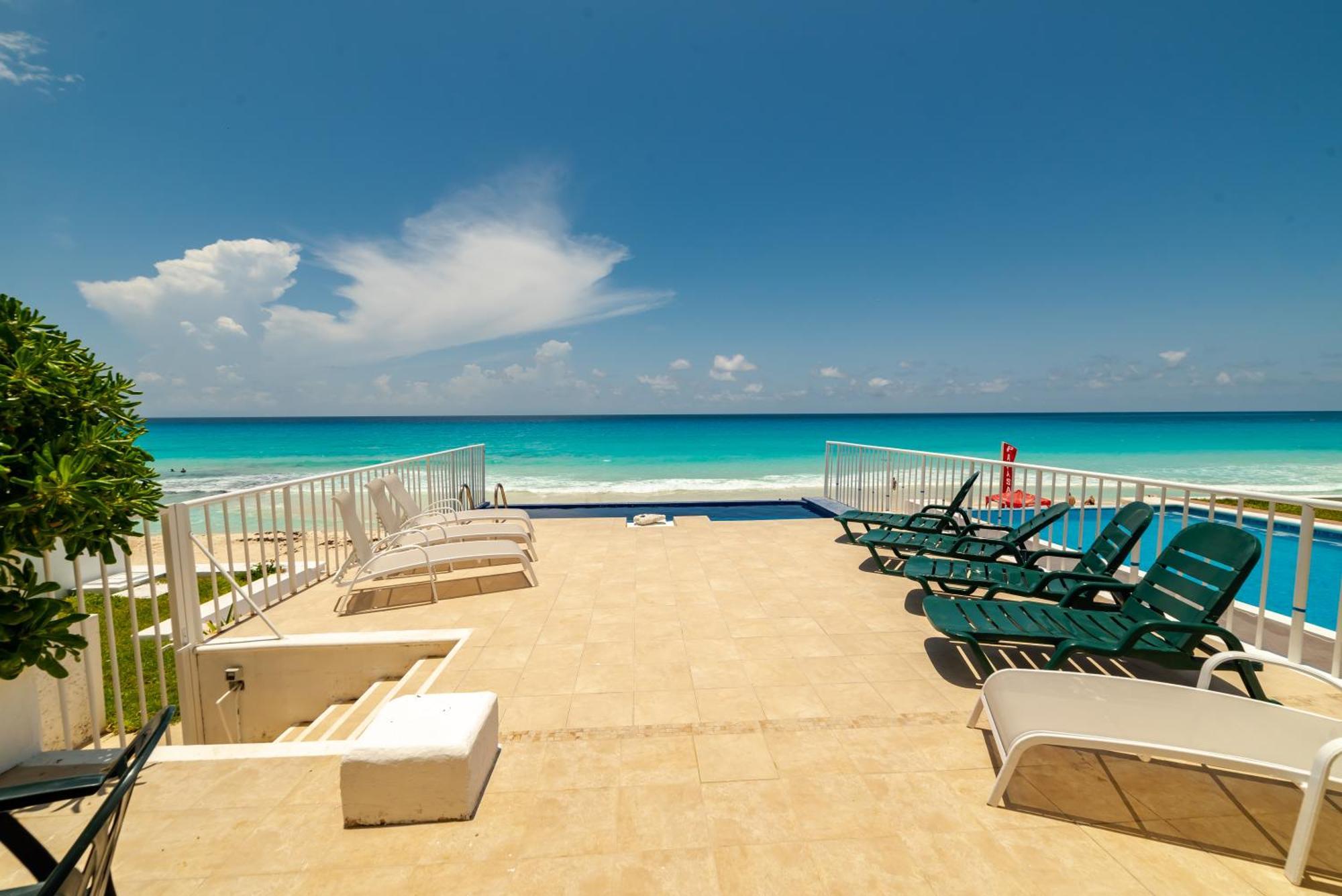 Brisas Shore - Heated Private Pool Apartamento Cancún