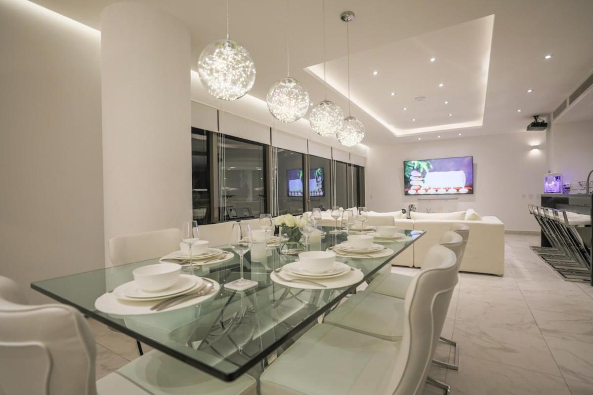 Luxury 3br Apt, Wifi 1gb, Laundry, Pools, Gym * Cancún