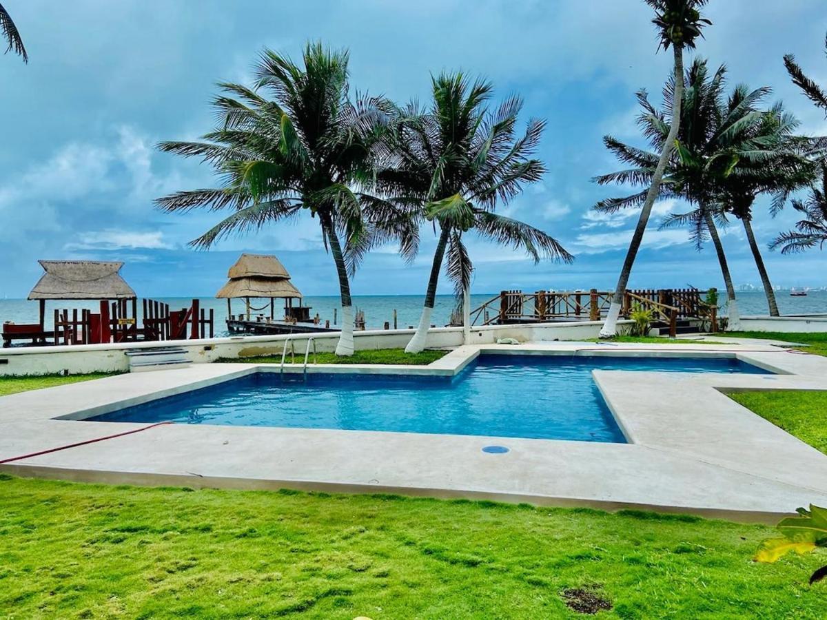 Oceanfront Private Pier Pool Garden Terrace 3br House Сasa de vacaciones