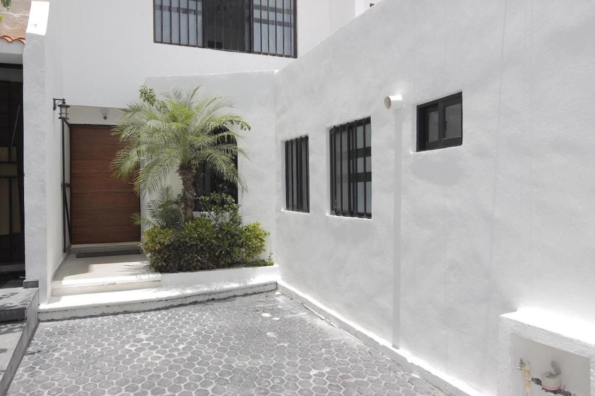 Oceanfront Private Pier Pool Garden Terrace 3br House *