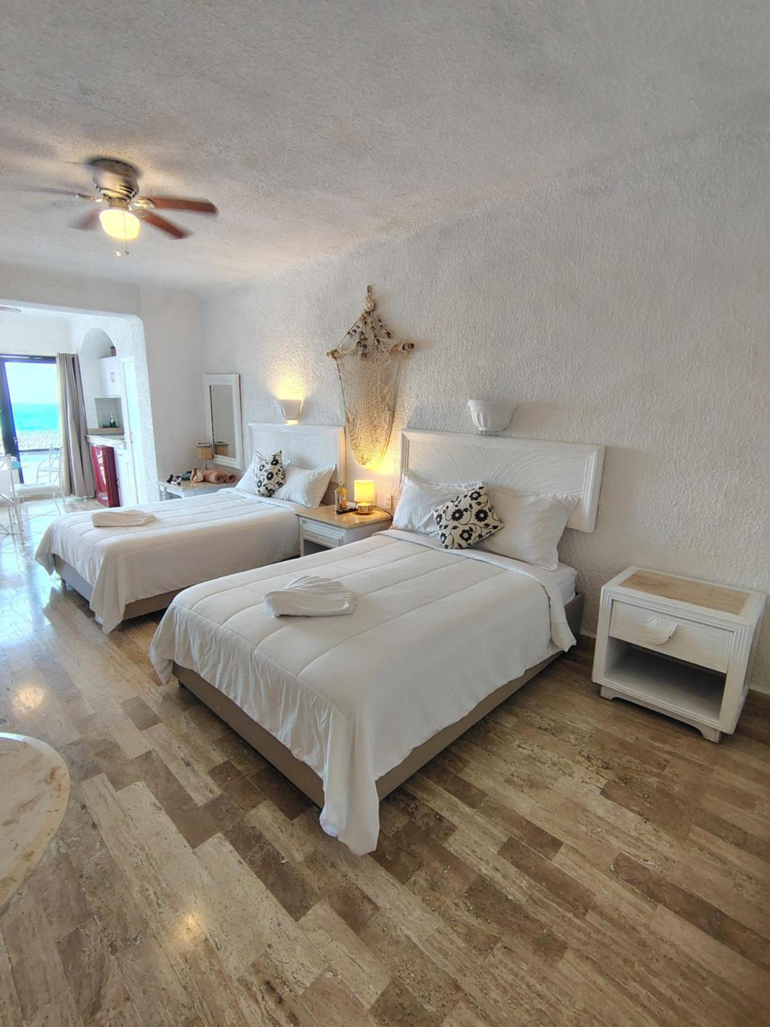 Beachfront With Ocean View Apartamento Cancún