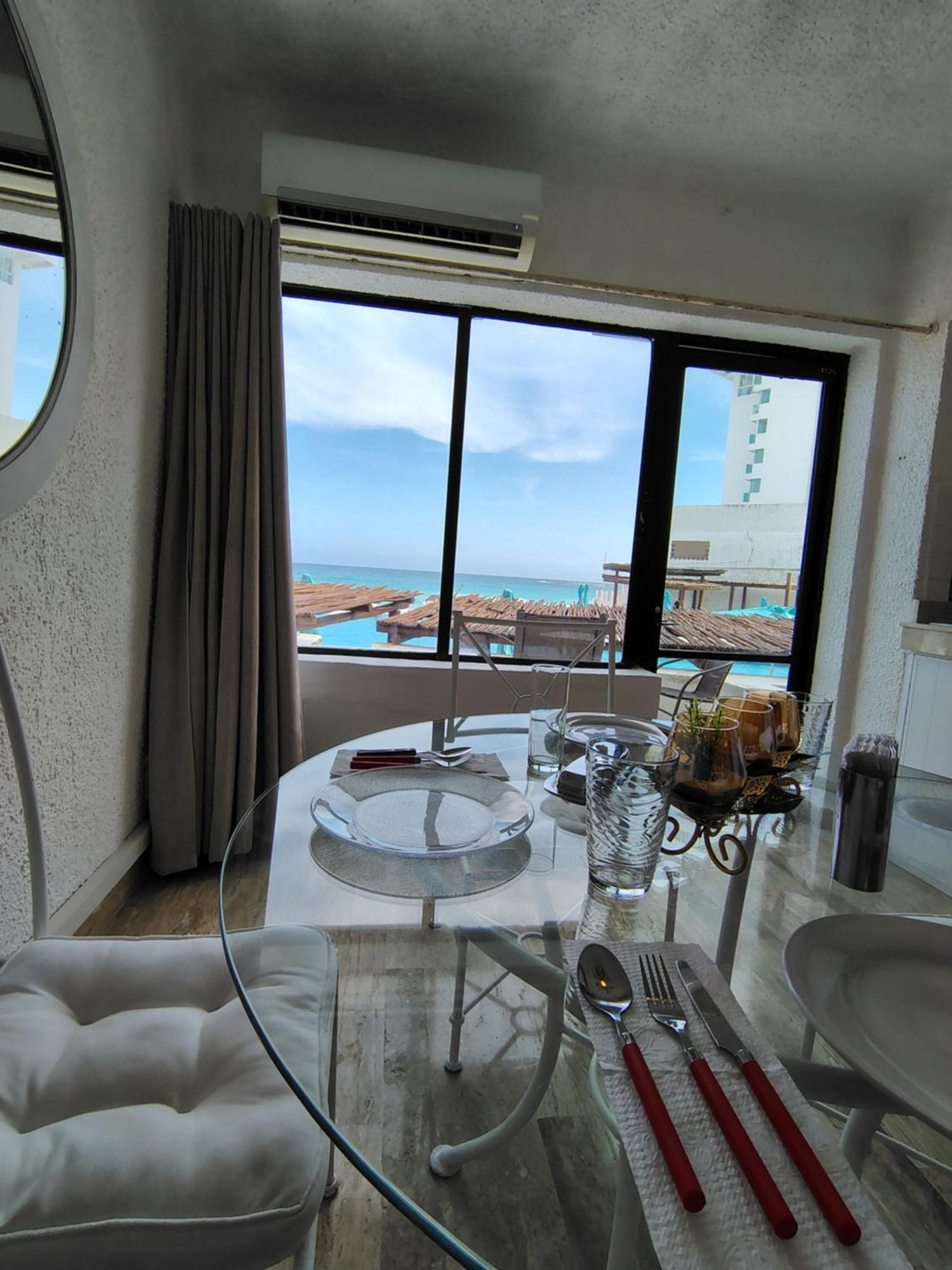 Beachfront With Ocean View Cancún