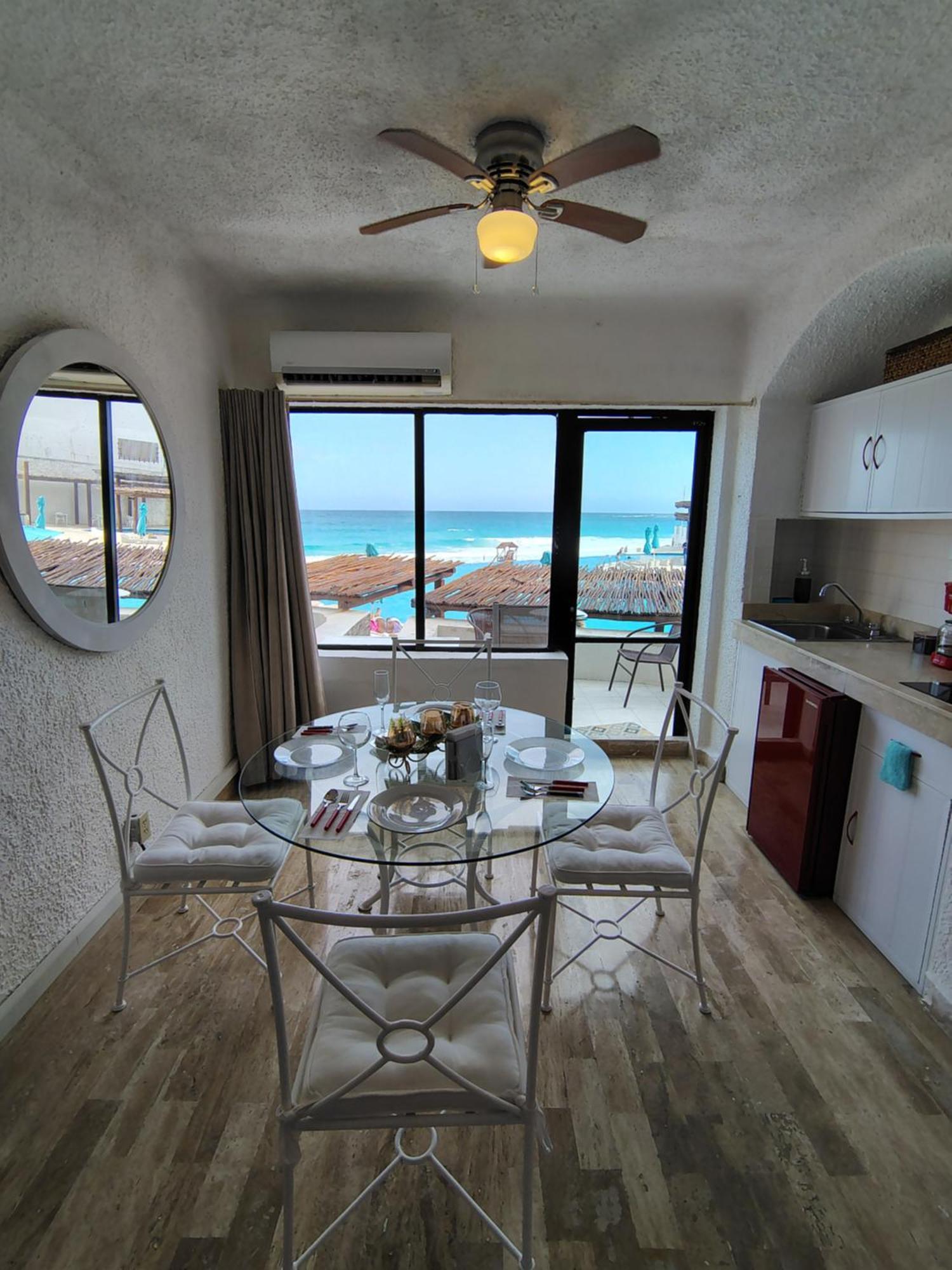 Beachfront With Ocean View * Cancún