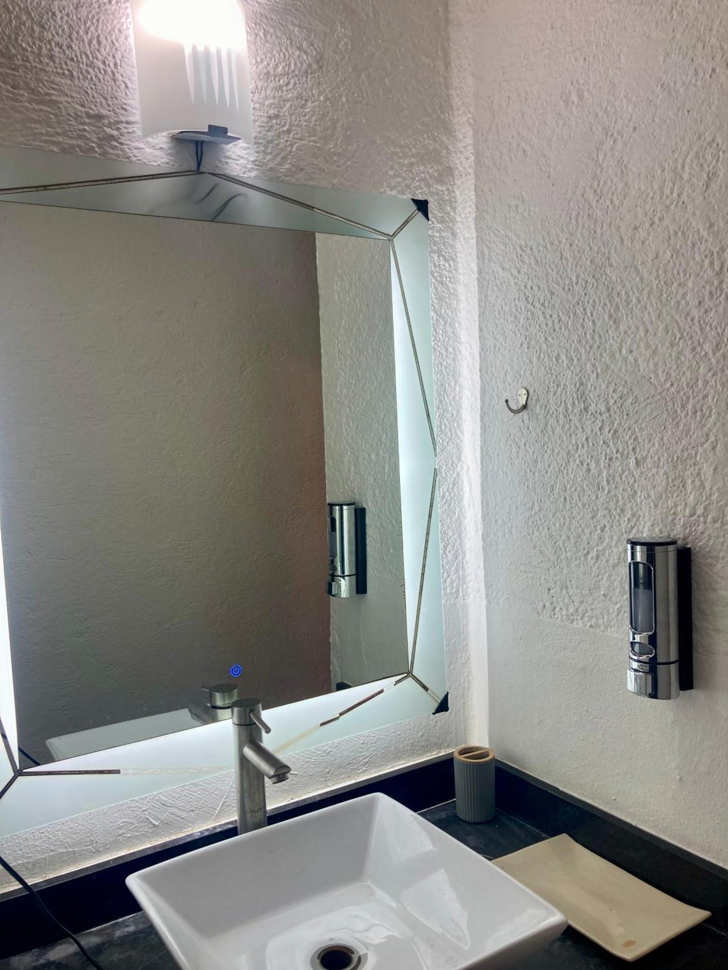 Oceanfront, Entire Apartamento Cancún