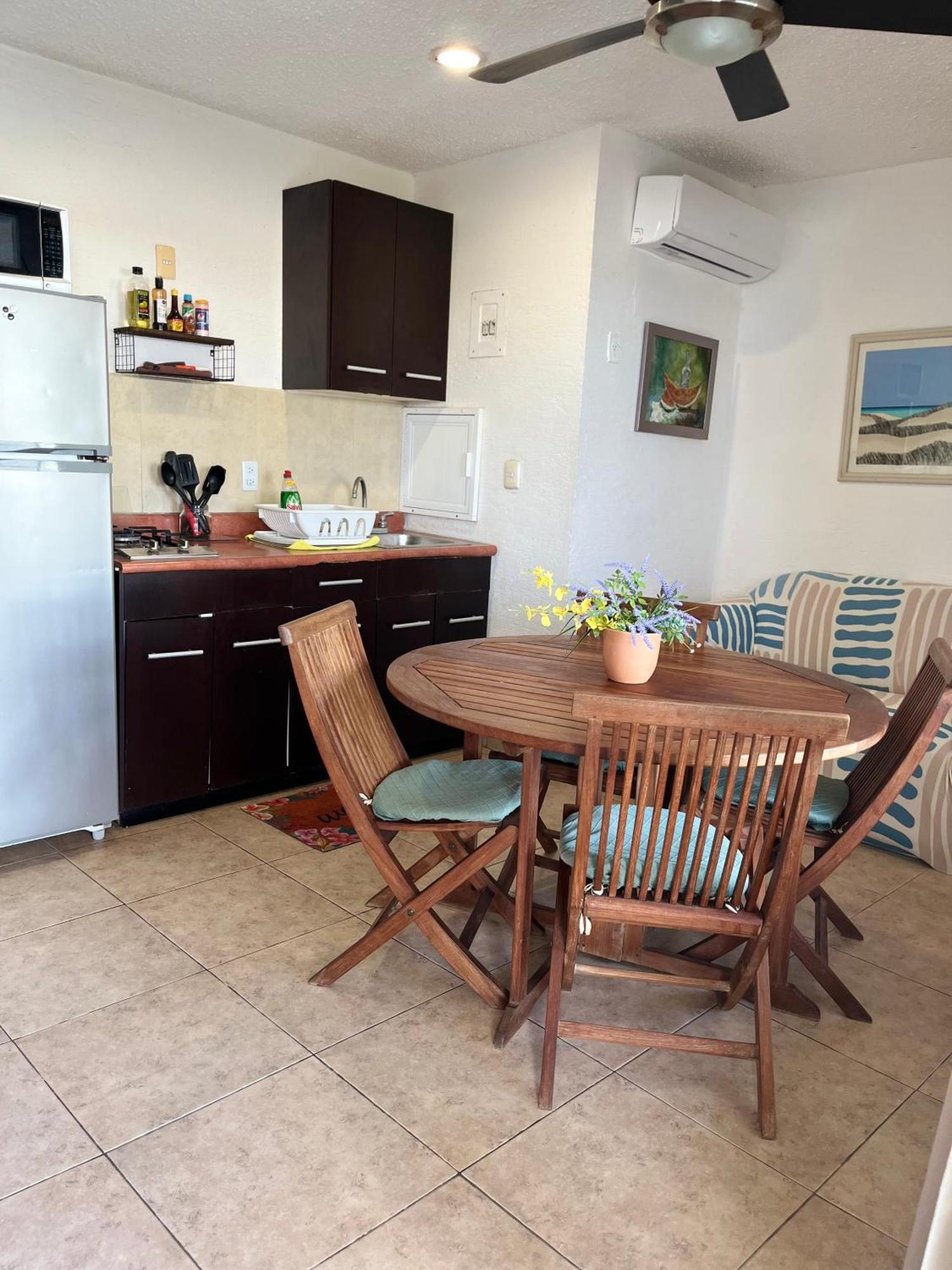 Great Price, Beautiful And Pool, 1 Bedroom Cancun