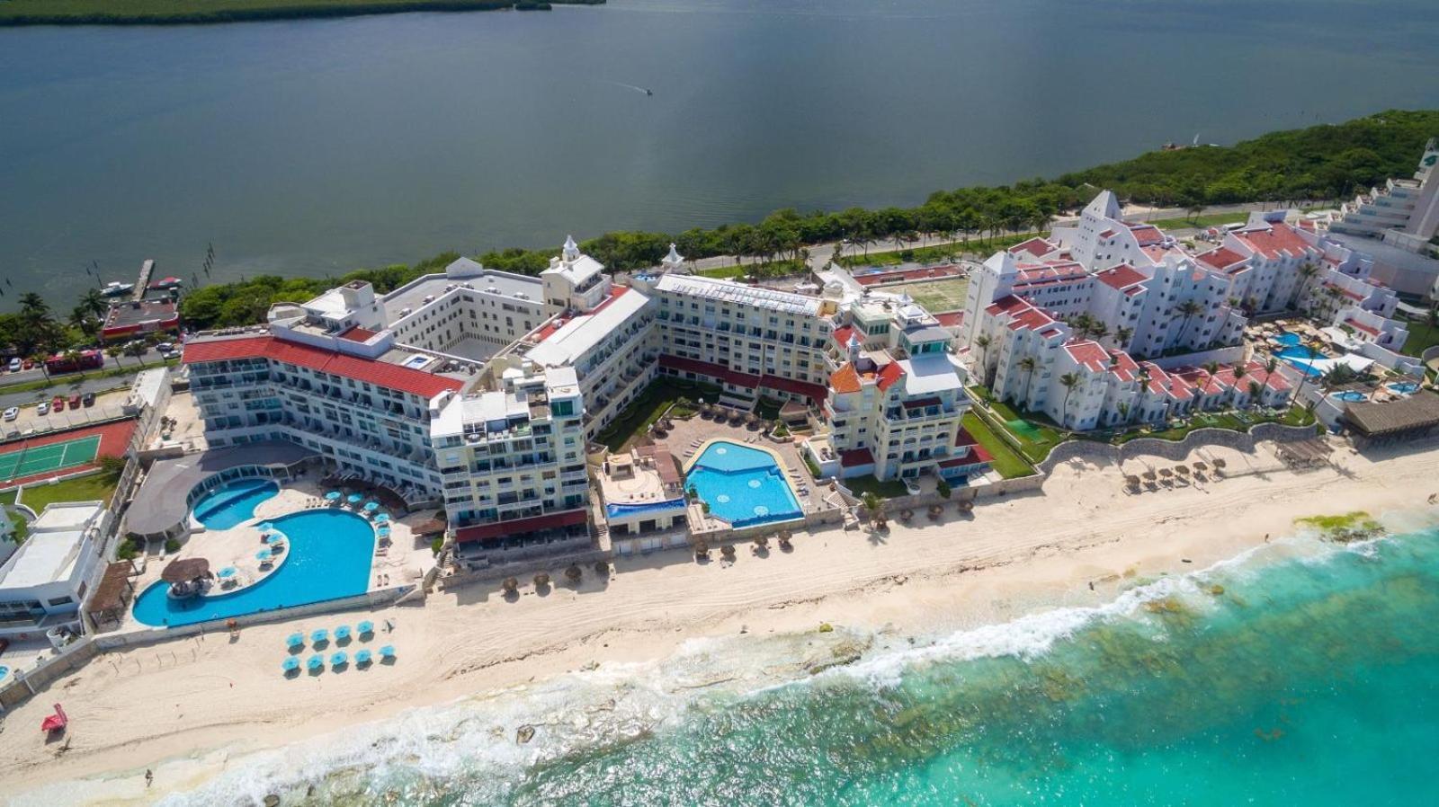 Apartahotel “magic Sunrise At Cancun”