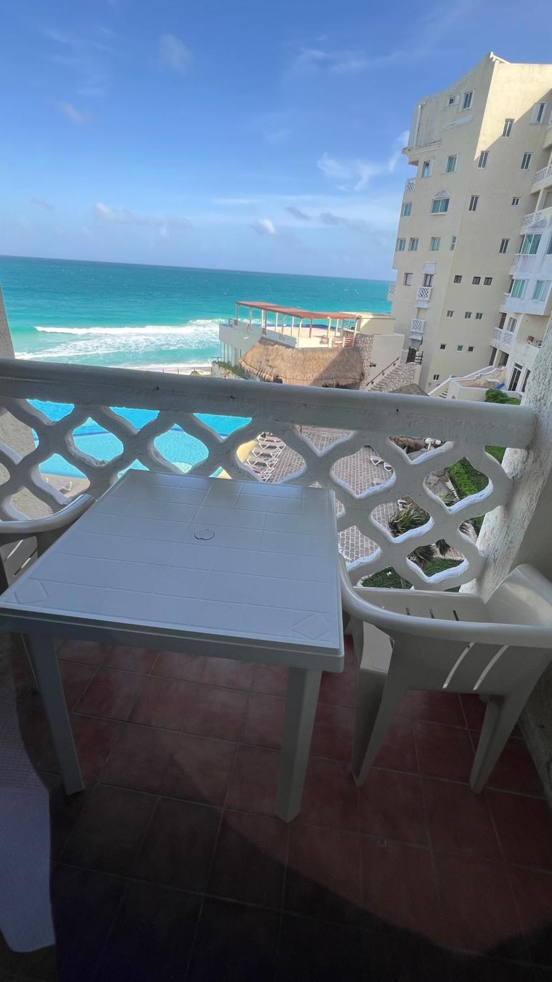 “magic Sunrise At Cancun” * Cancún