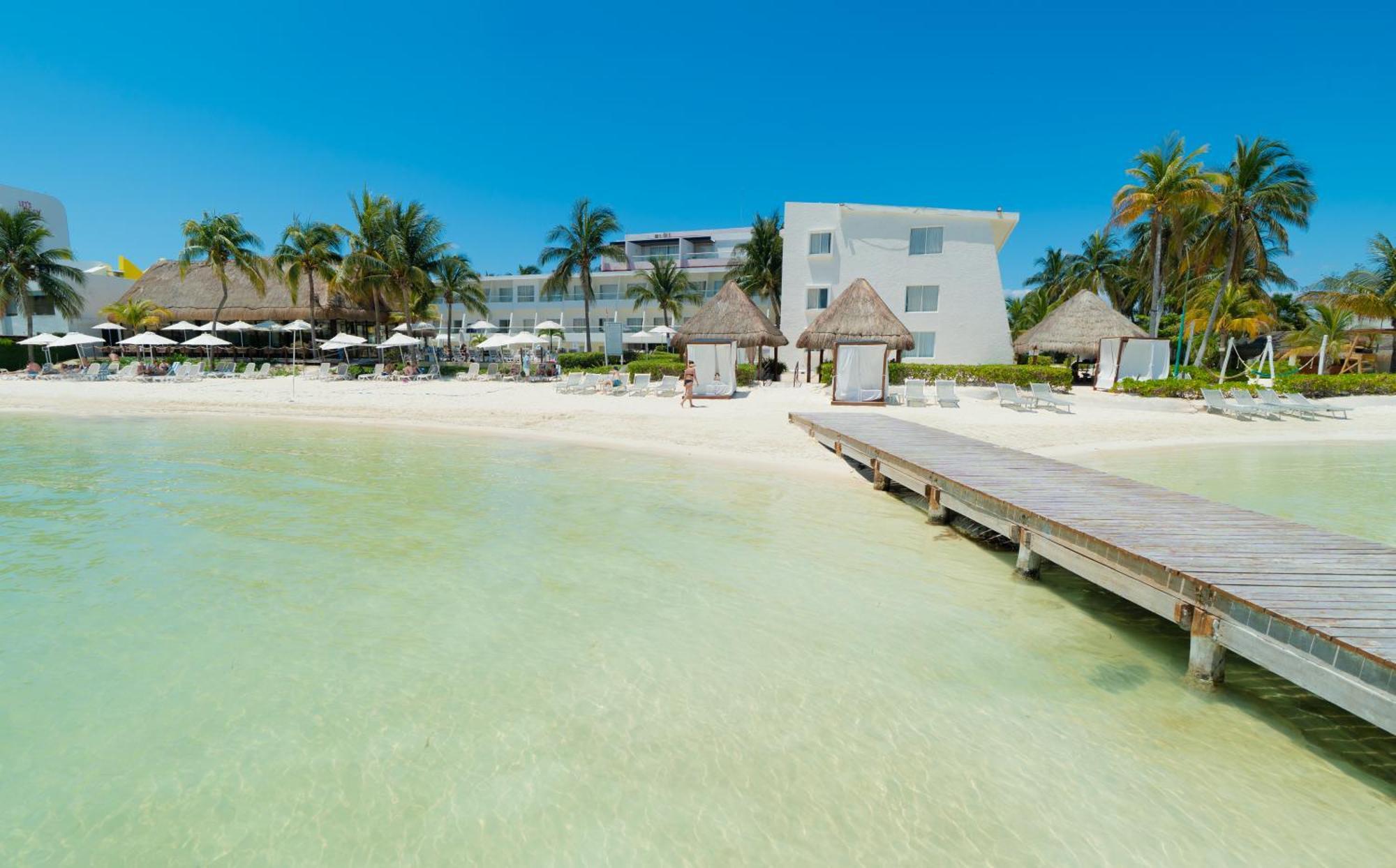 Resort Bay