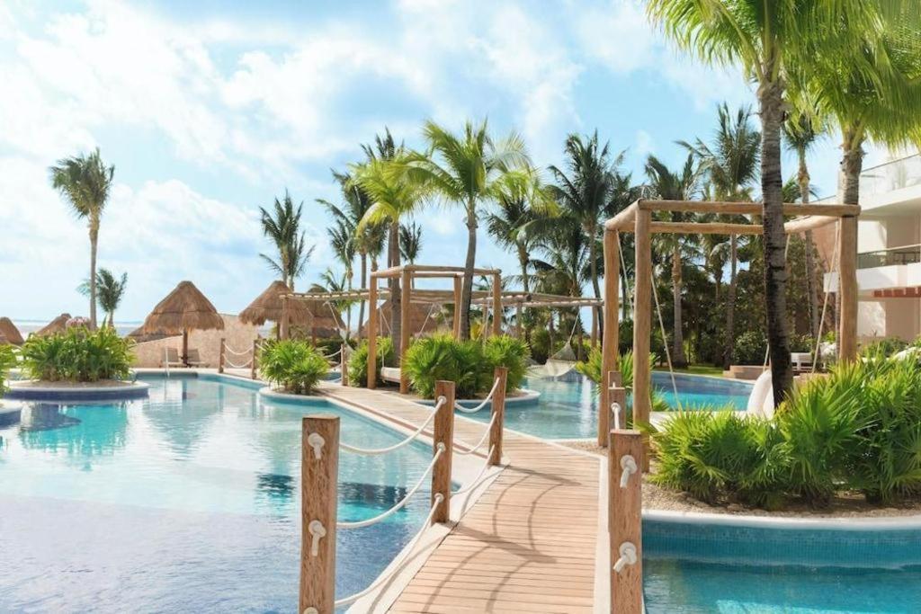 Hotel Excellence Playa Mujeres (adults Only) 5*
