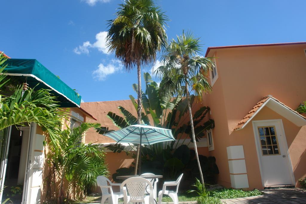 Pensión Residencia Encantos Cancún