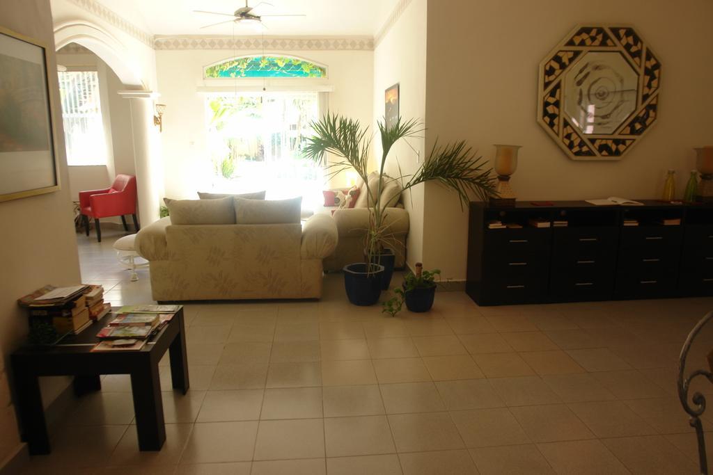 Residencia Encantos Pensión Cancún