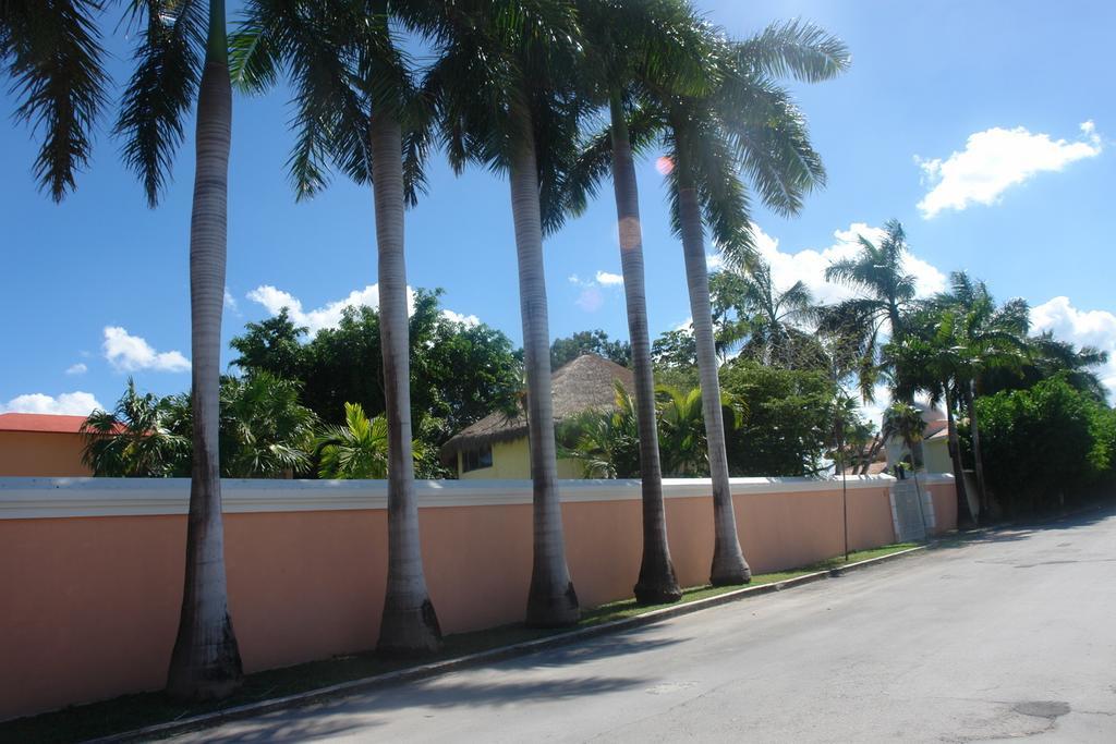 Pensión Residencia Encantos Cancún