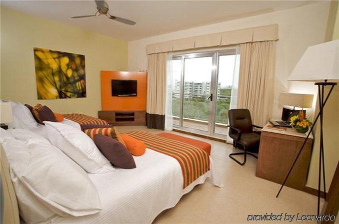 Krystal Urban Cancún&beach Club Hotel 3*