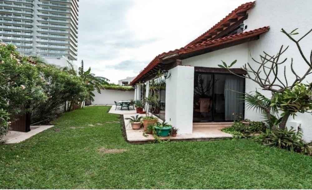 Luxury Stella Maris By The Sea Villa Cancun