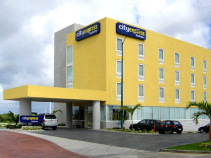 Express By Marriott Hotel 4*